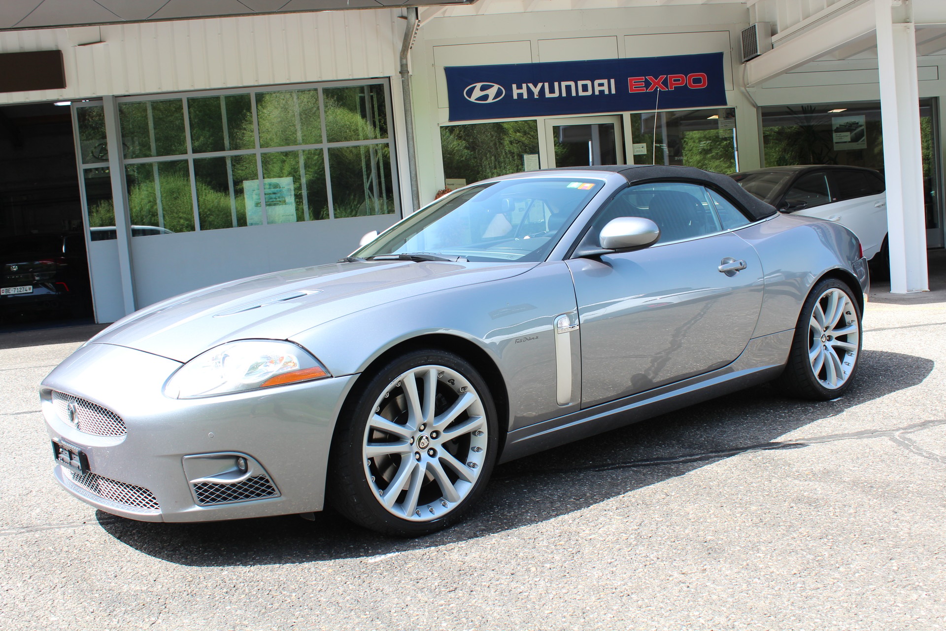 JAGUAR XKR 4.2 V8 SC Cabriolet 420PS Aut.-image-8