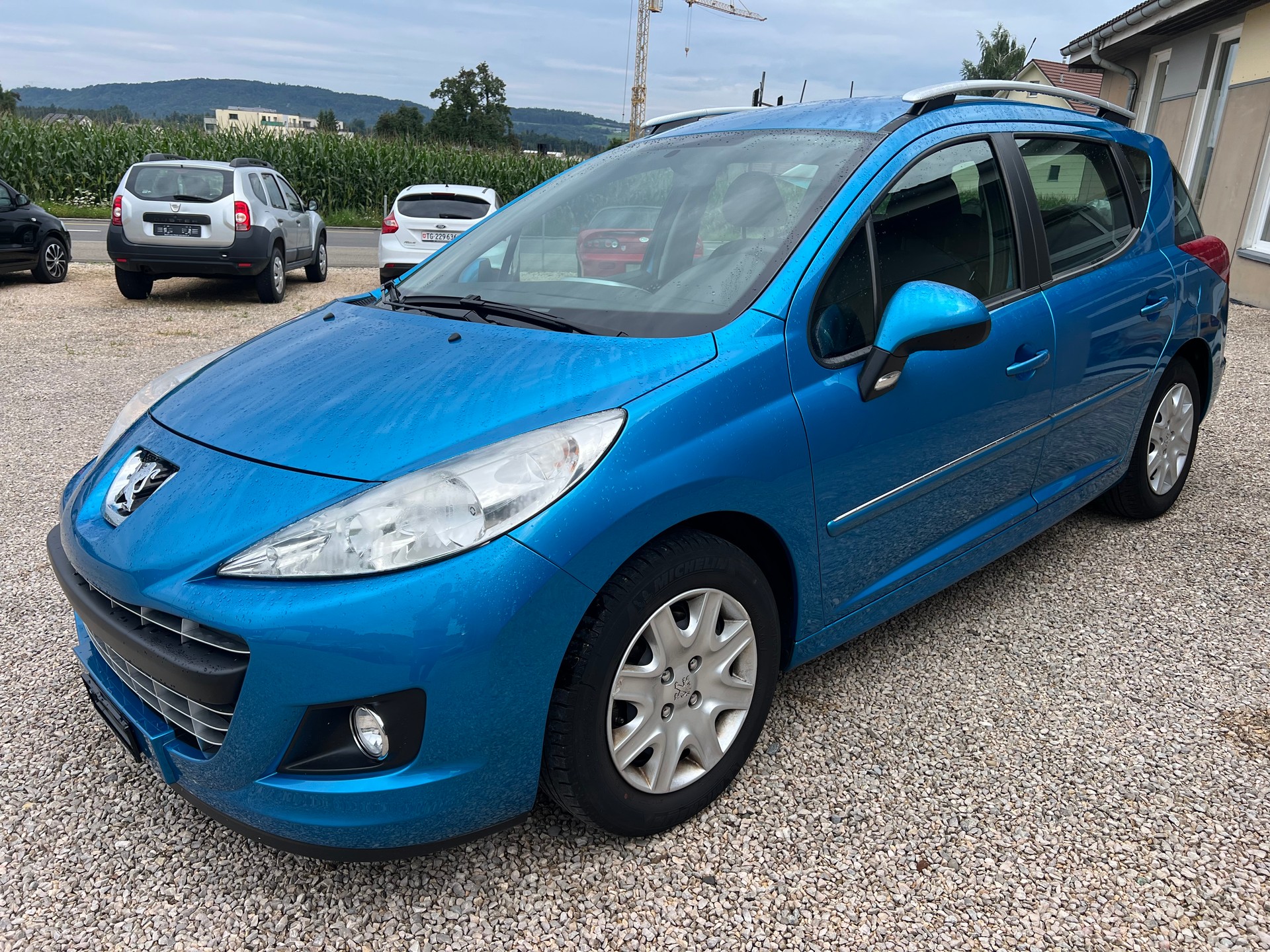 PEUGEOT 207 SW 1.4 16V Swiss Edition
