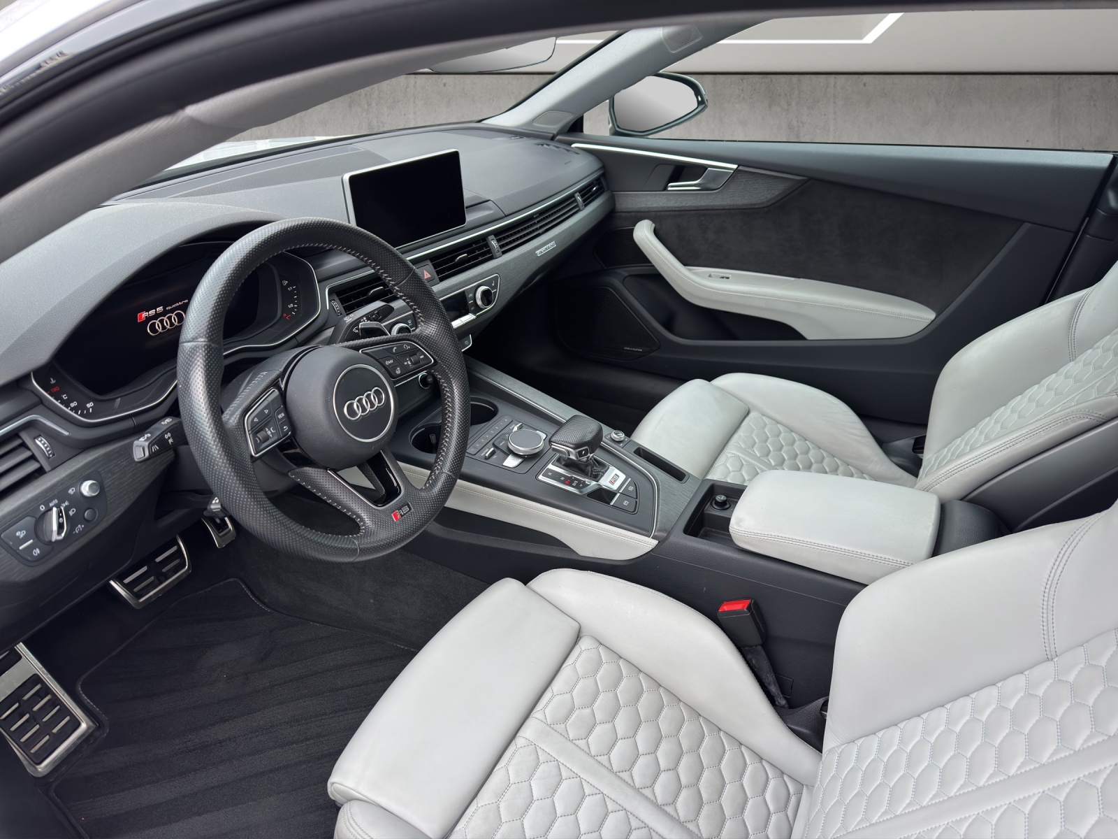 AUDI RS5 Coupé 2.9 TFSI quattro tiptronic-image-10