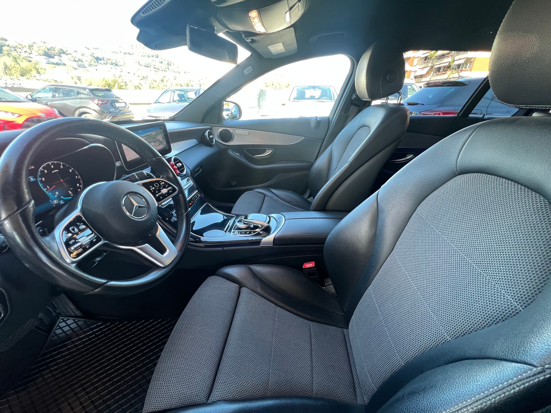 MERCEDES-BENZ C 200 Swiss Star 4M 9G-Tronic-image-6