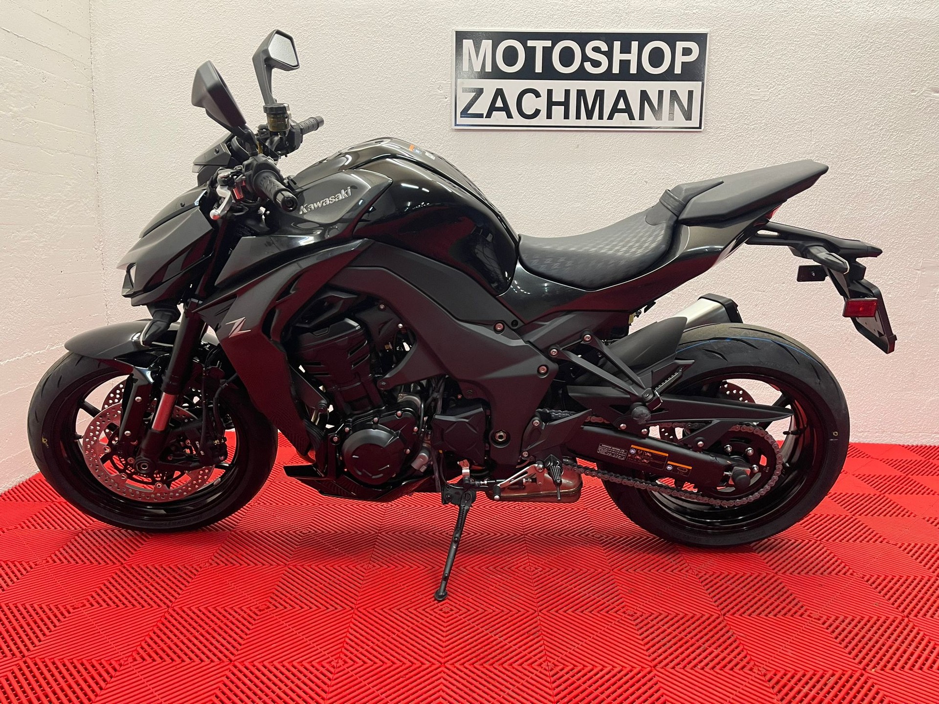 KAWASAKI Z1100 2026-image-3