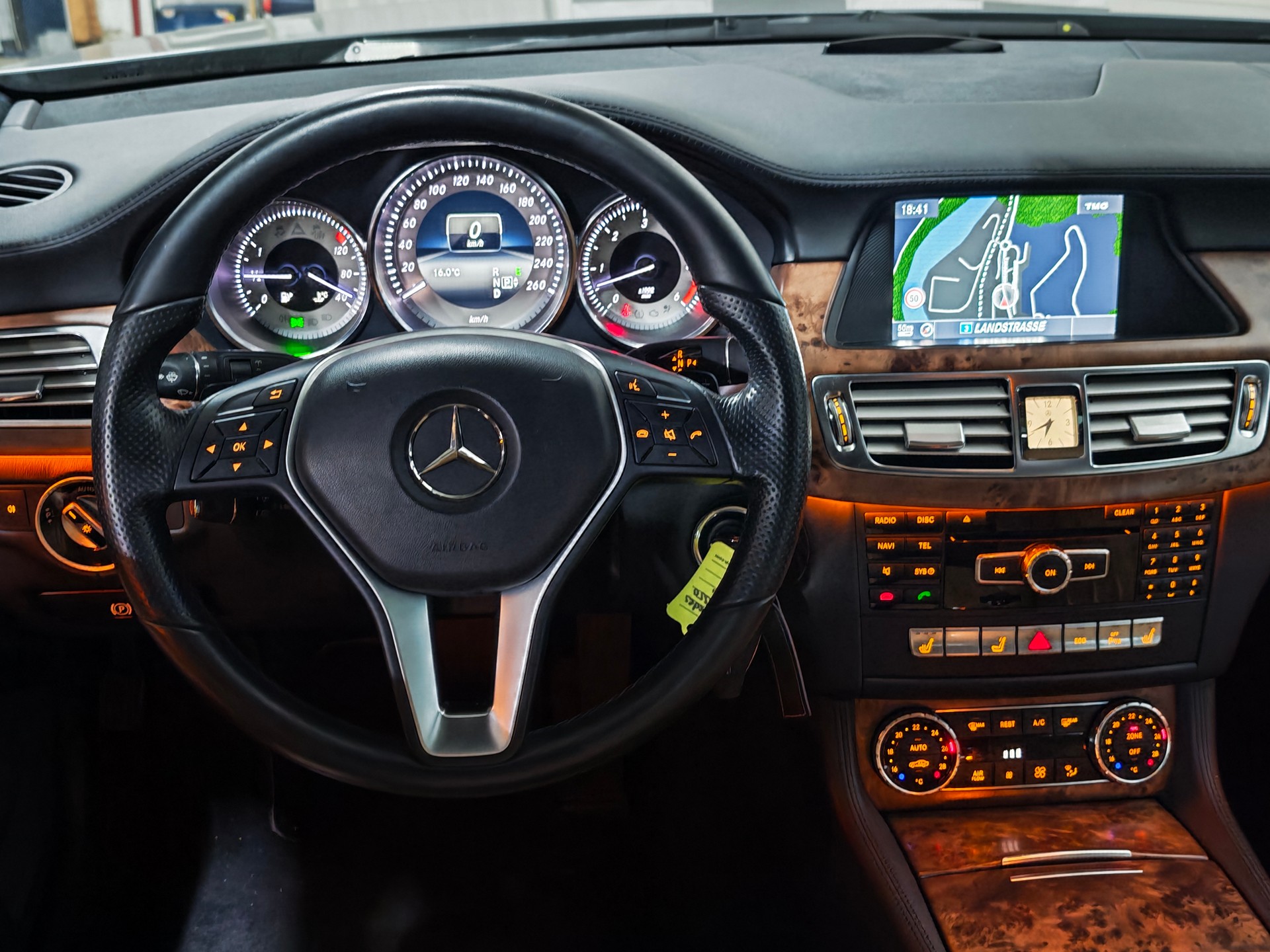 MERCEDES-BENZ CLS SB 350 CDI Executive 4Matic 7G-Tronic ***DESIGNO***-image-6