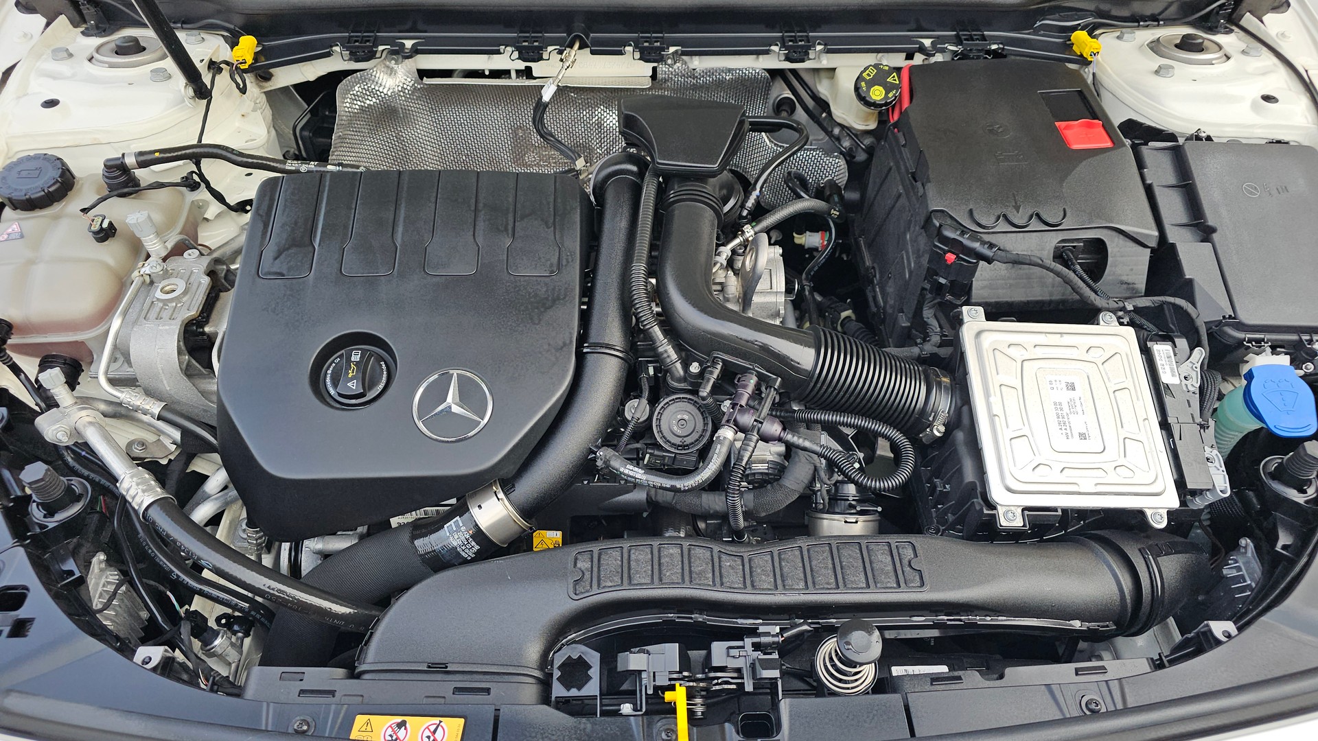 MERCEDES-BENZ A 180 Progressive-image-11