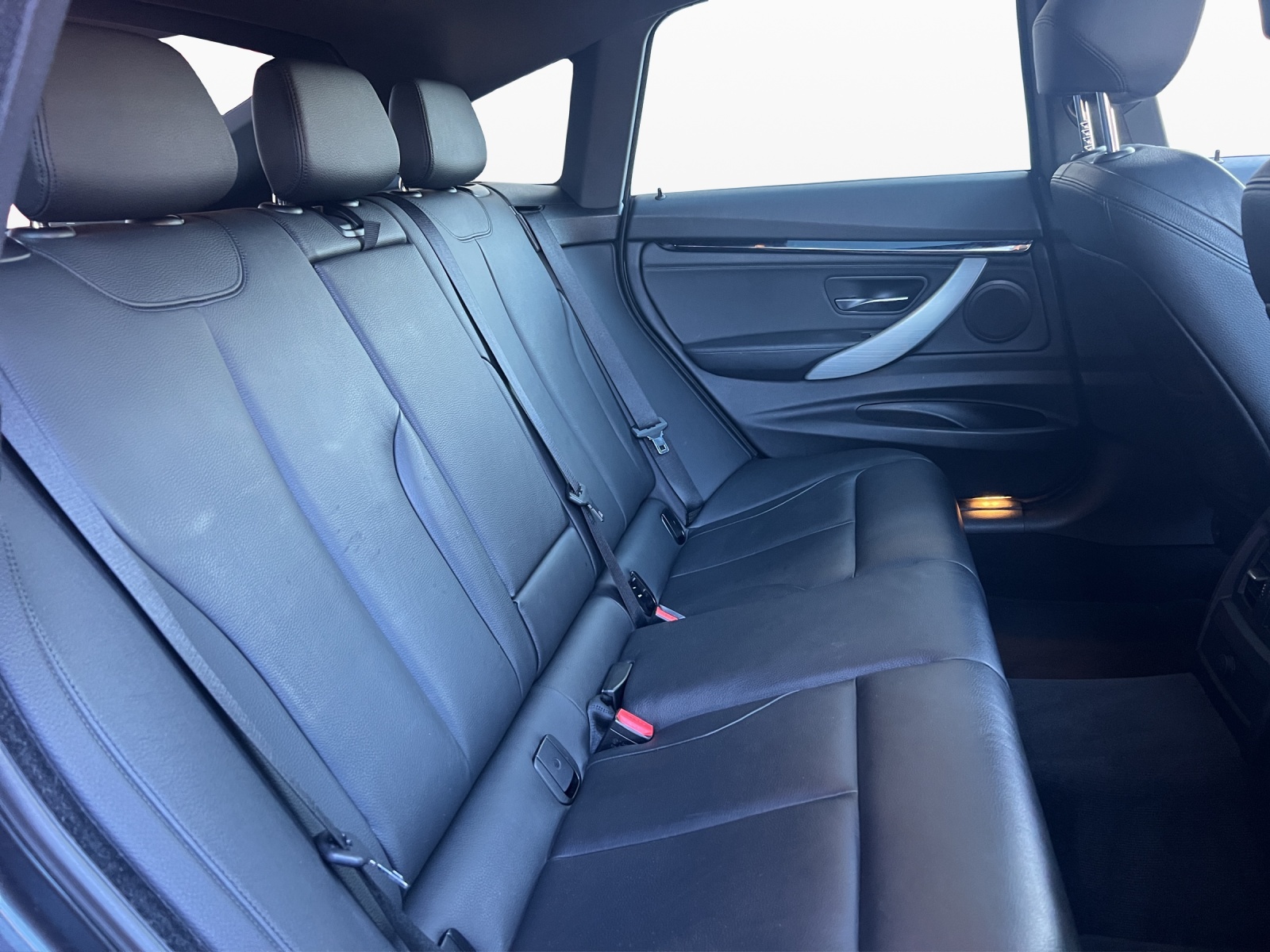 BMW 335i GT xDrive Steptronic-image-18