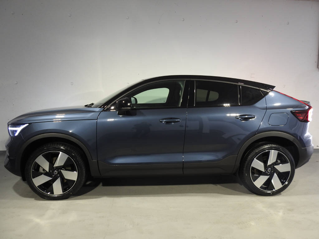 VOLVO EC40 Twin Ultra AWD-showroom-element-2