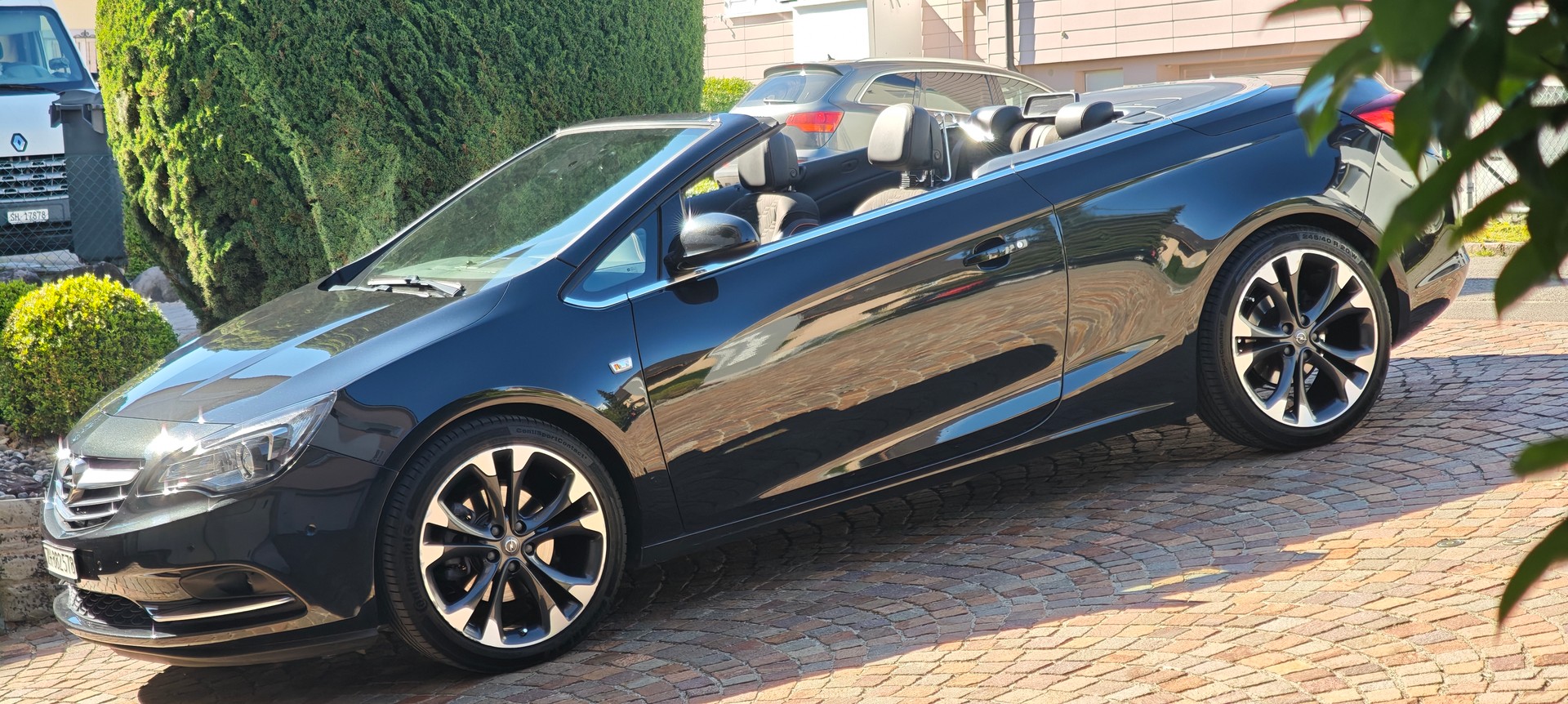 OPEL Cascada 1.6i 16V Cosmo-image-2