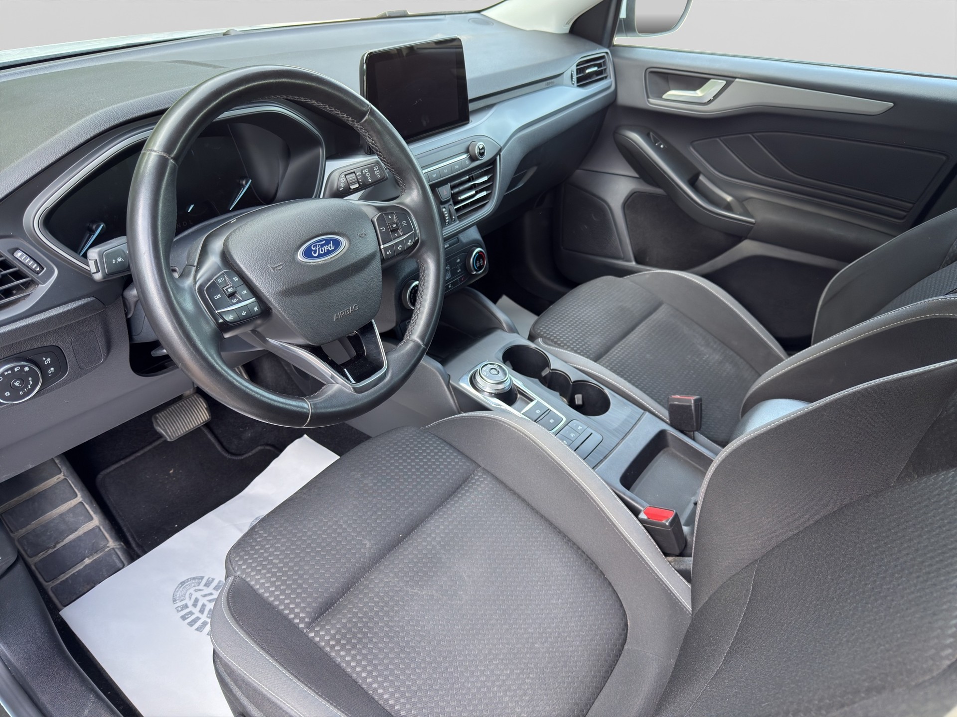 FORD Focus 1.5 TDCi Cool Connect Automatic-image-7