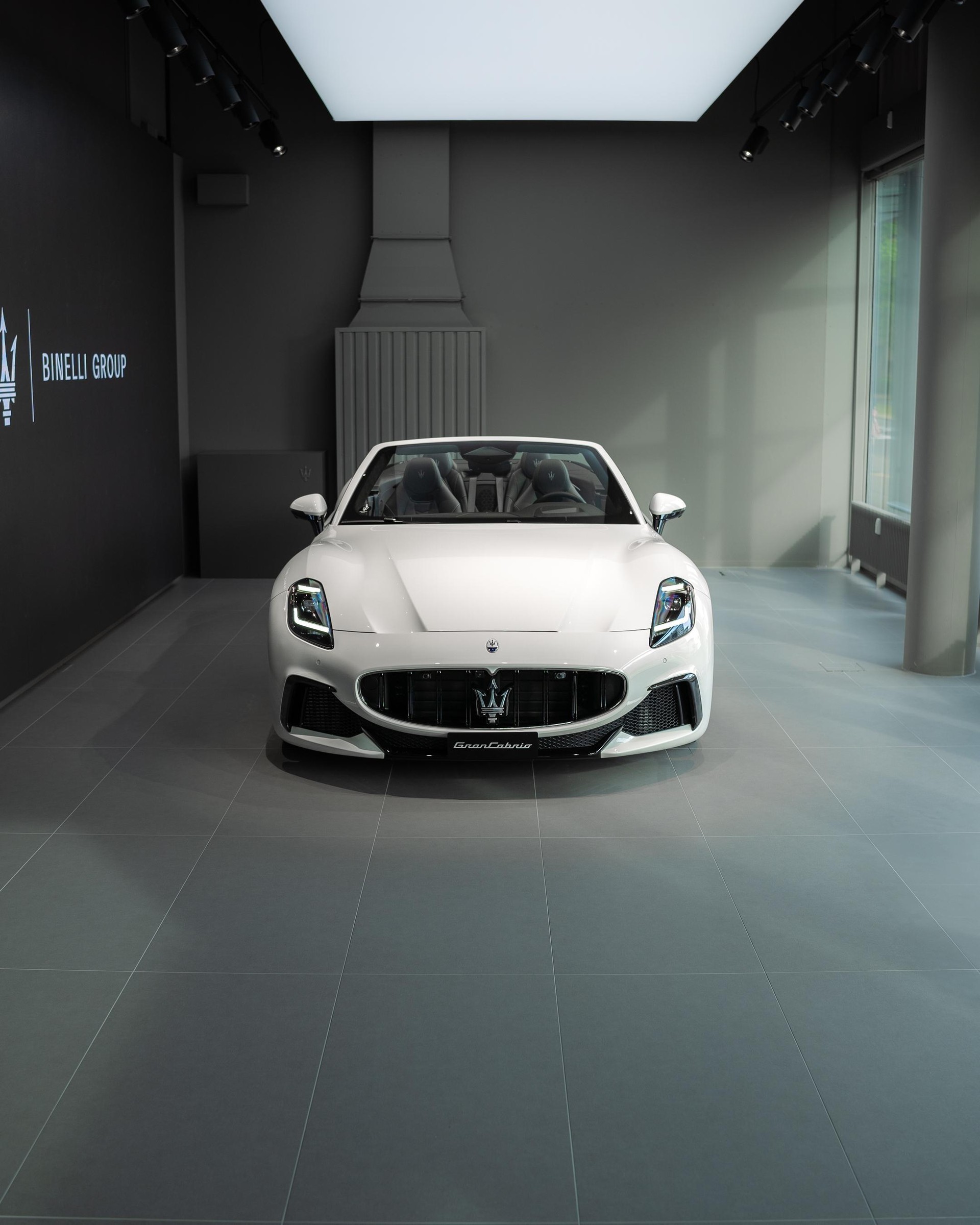 MASERATI GranCabrio 3.0 V6 Trofeo - FUORISERIE-showroom-element-2