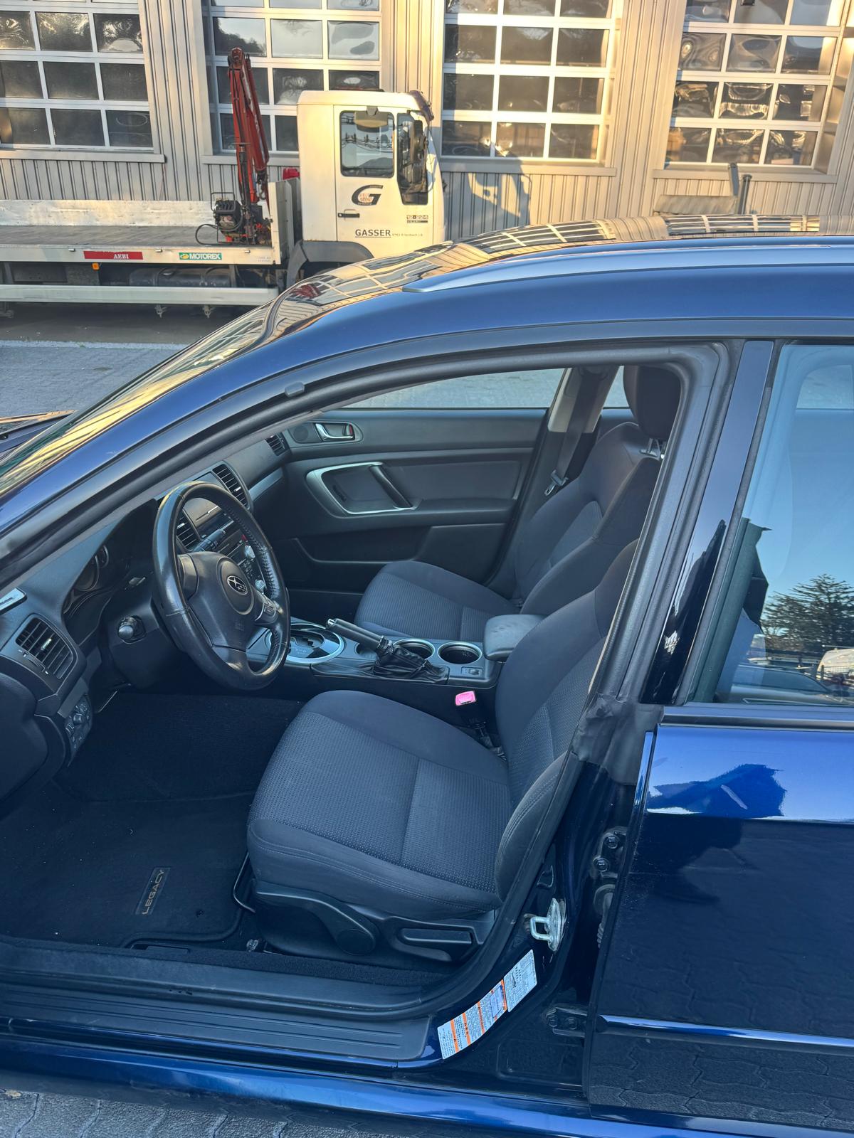 SUBARU Legacy 2.0R AWD Limited-image-5