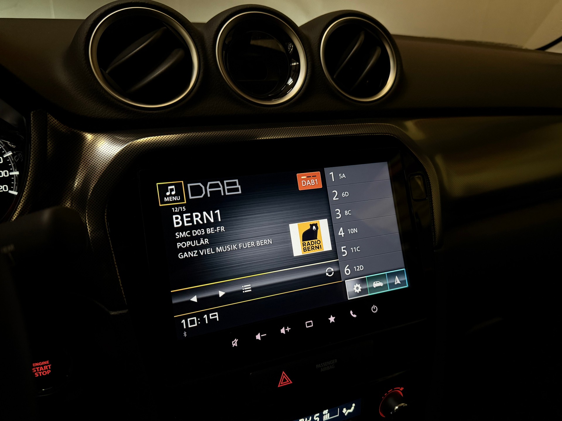 SUZUKI Vitara 1.4 Boosterjet Compact Top 4x4 Hybrid Automatic-image-27