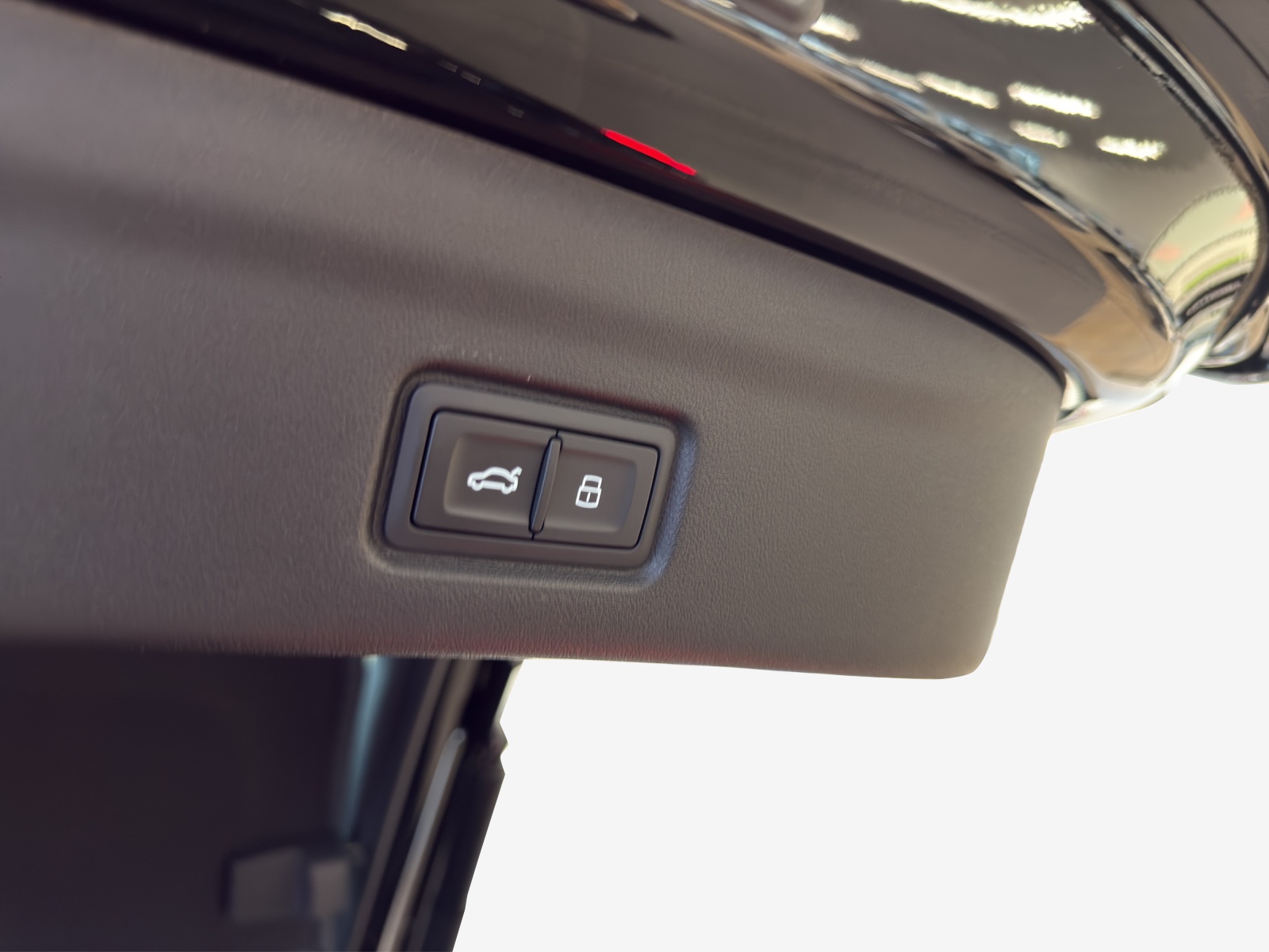 AUDI SQ6 Sportback e-tron quattro-image-13