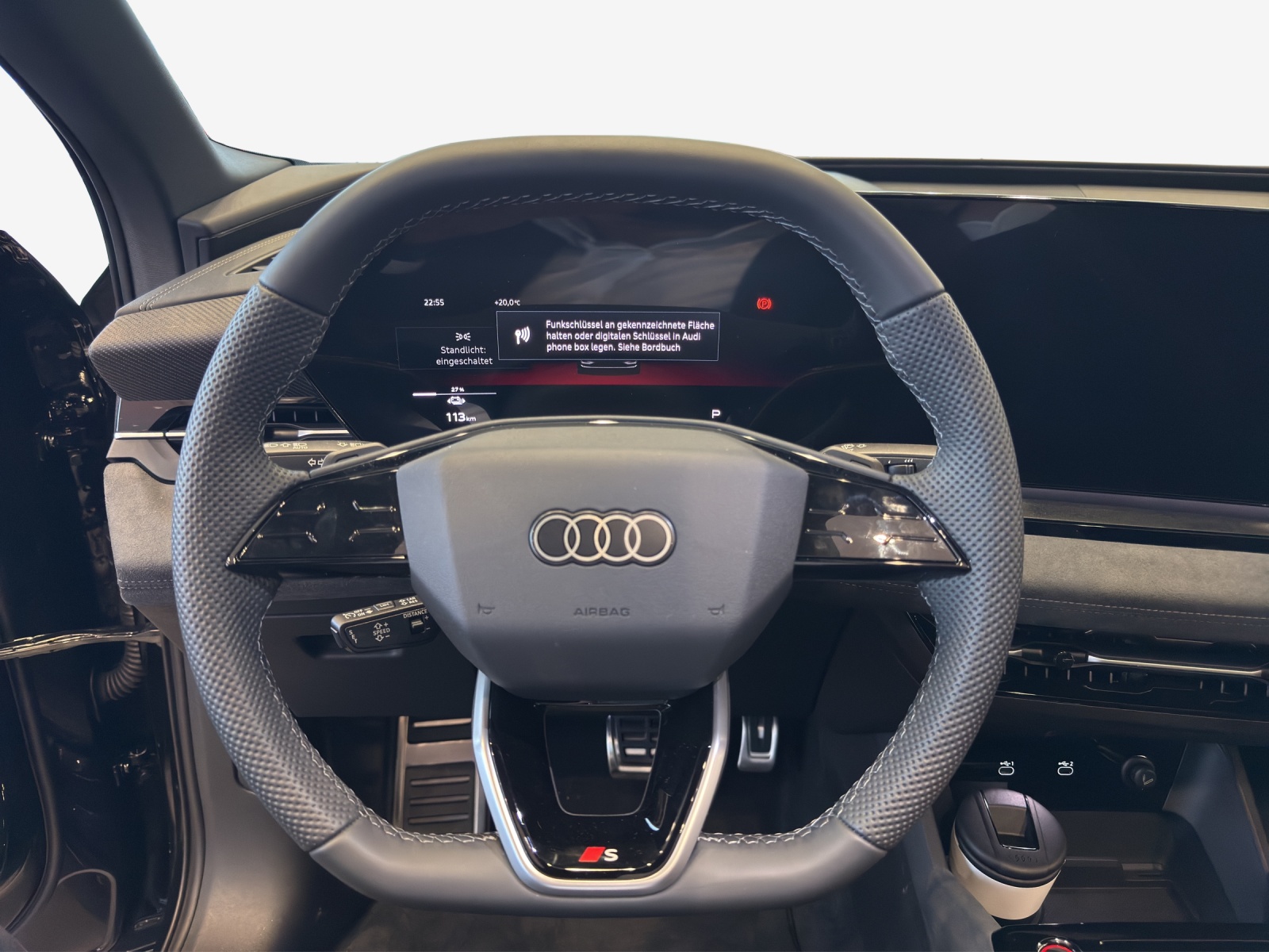 AUDI SQ6 Sportback e-tron quattro-image-9