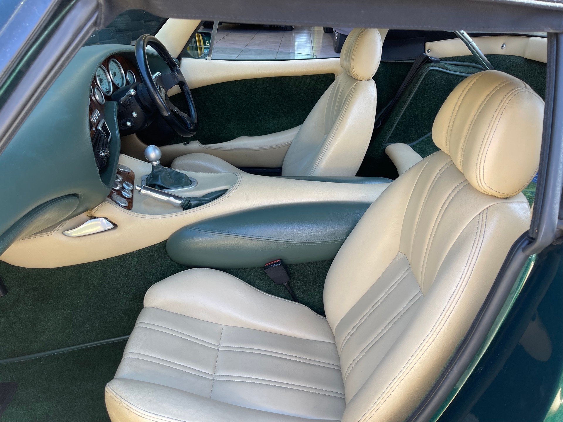 TVR Griffith V8 5.0. RHD-image-11