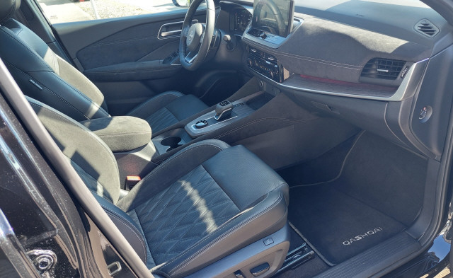 NISSAN Qashqai 1.3MHEV Tekna+ 4x4-image-5