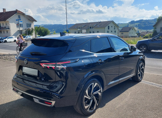 NISSAN Qashqai 1.3MHEV Tekna+ 4x4-image-3