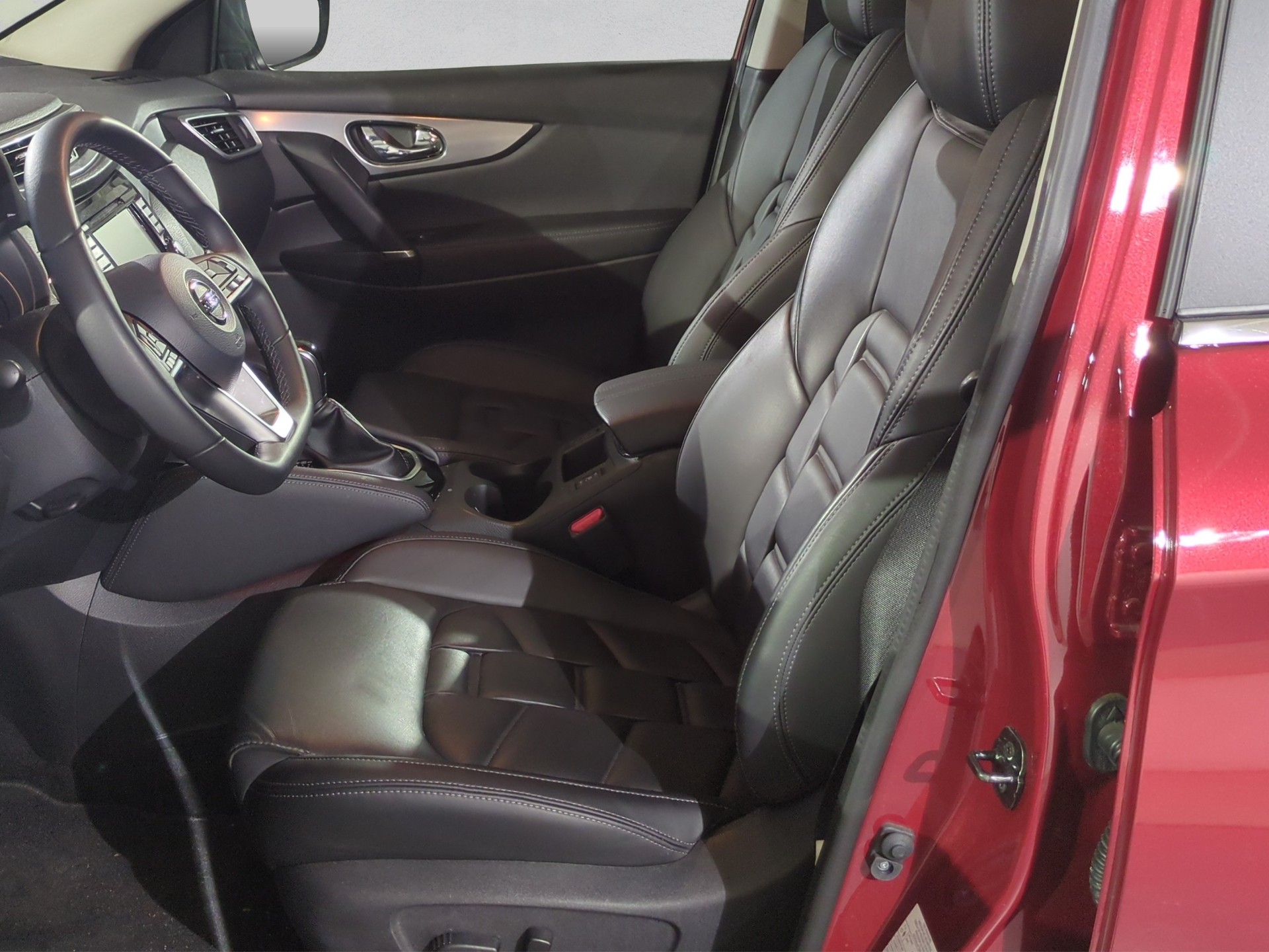 NISSAN Qashqai 1.3 DIG-T Akari DCT-image-8