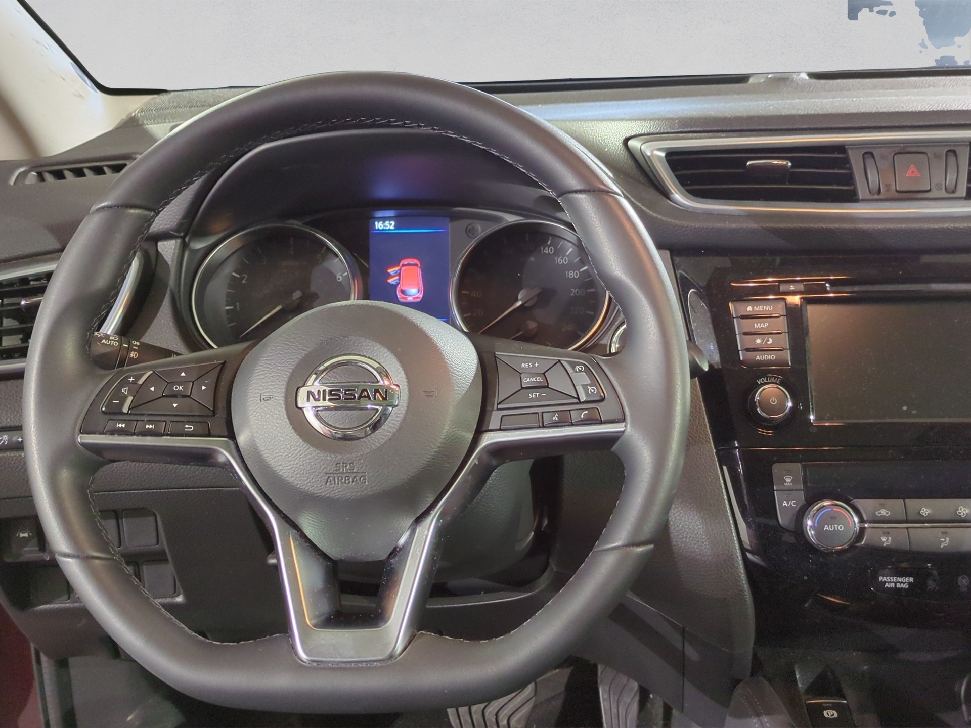 NISSAN Qashqai 1.3 DIG-T Akari DCT-image-9