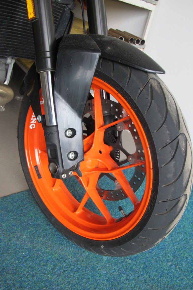 KTM 690 Duke ABS-image-4