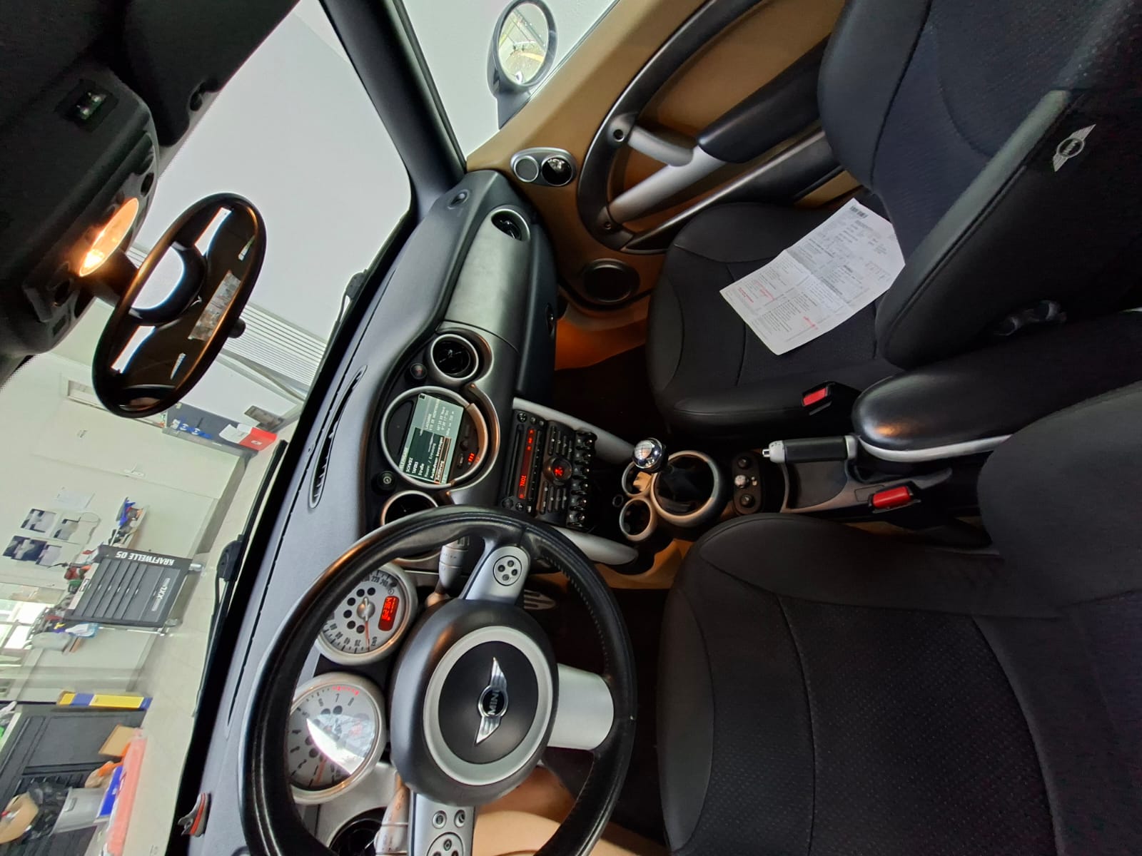 MINI Cooper S Cabriolet-image-9