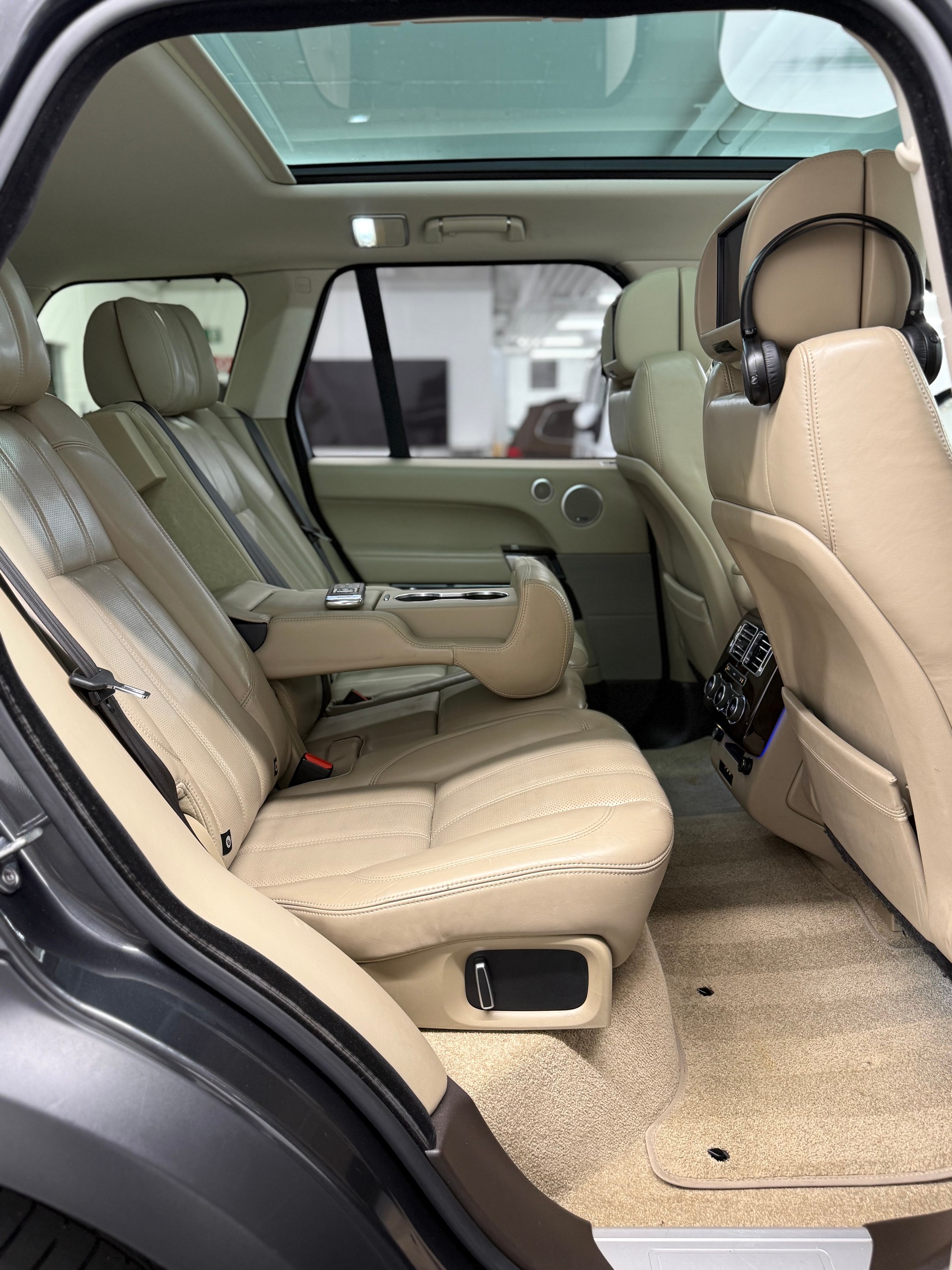 LAND ROVER Range Rover 3.0 TDV6 Vogue SVO Optik-image-27