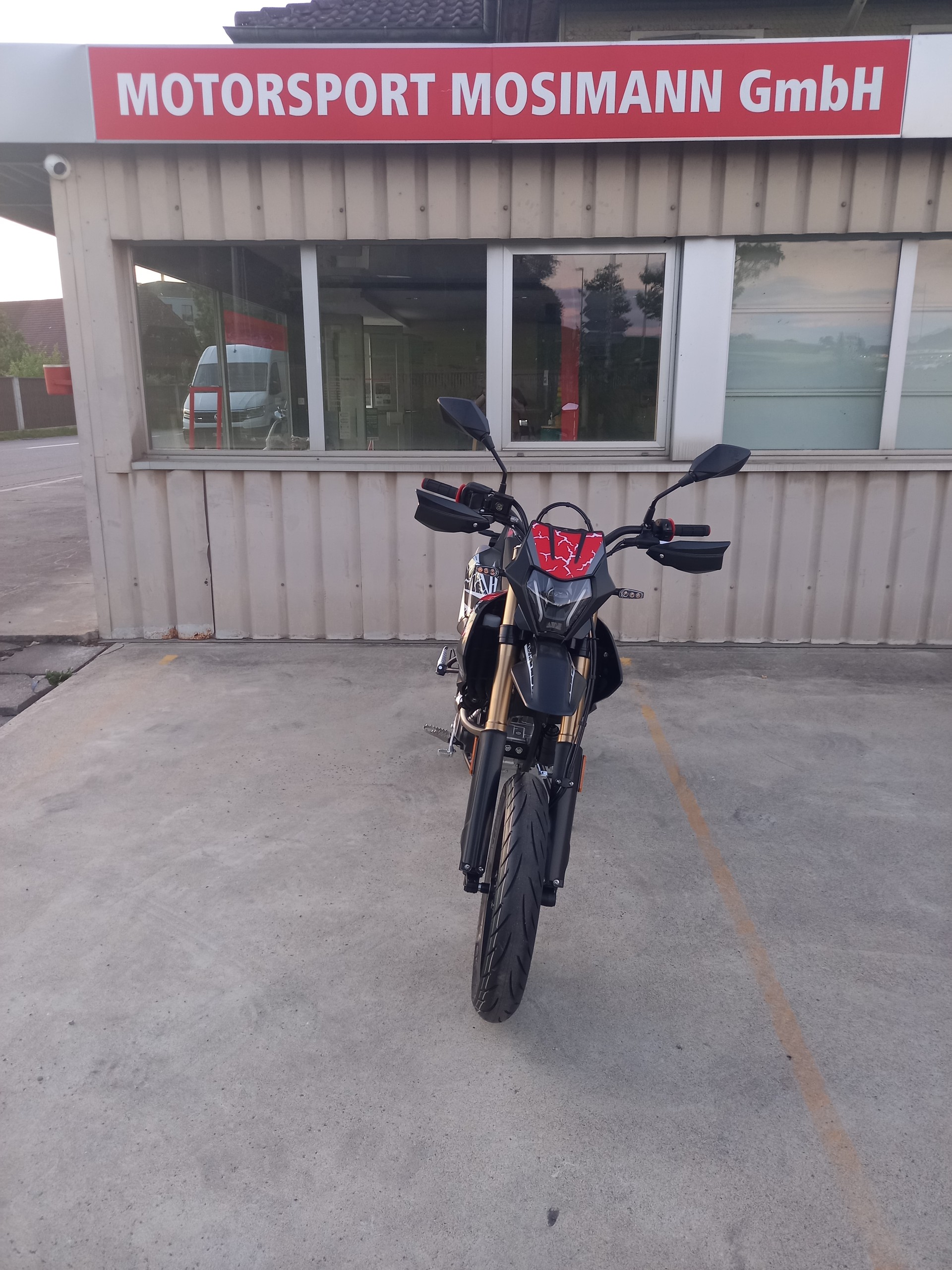 QJ COX 125