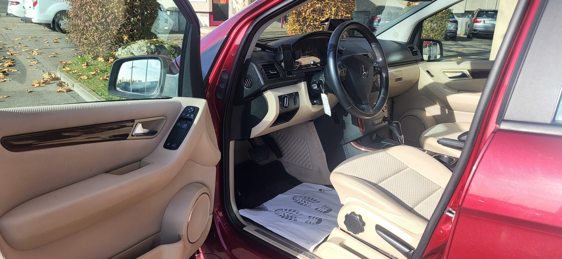 MERCEDES-BENZ A 150 Elégance Edition A-showroom-element-3