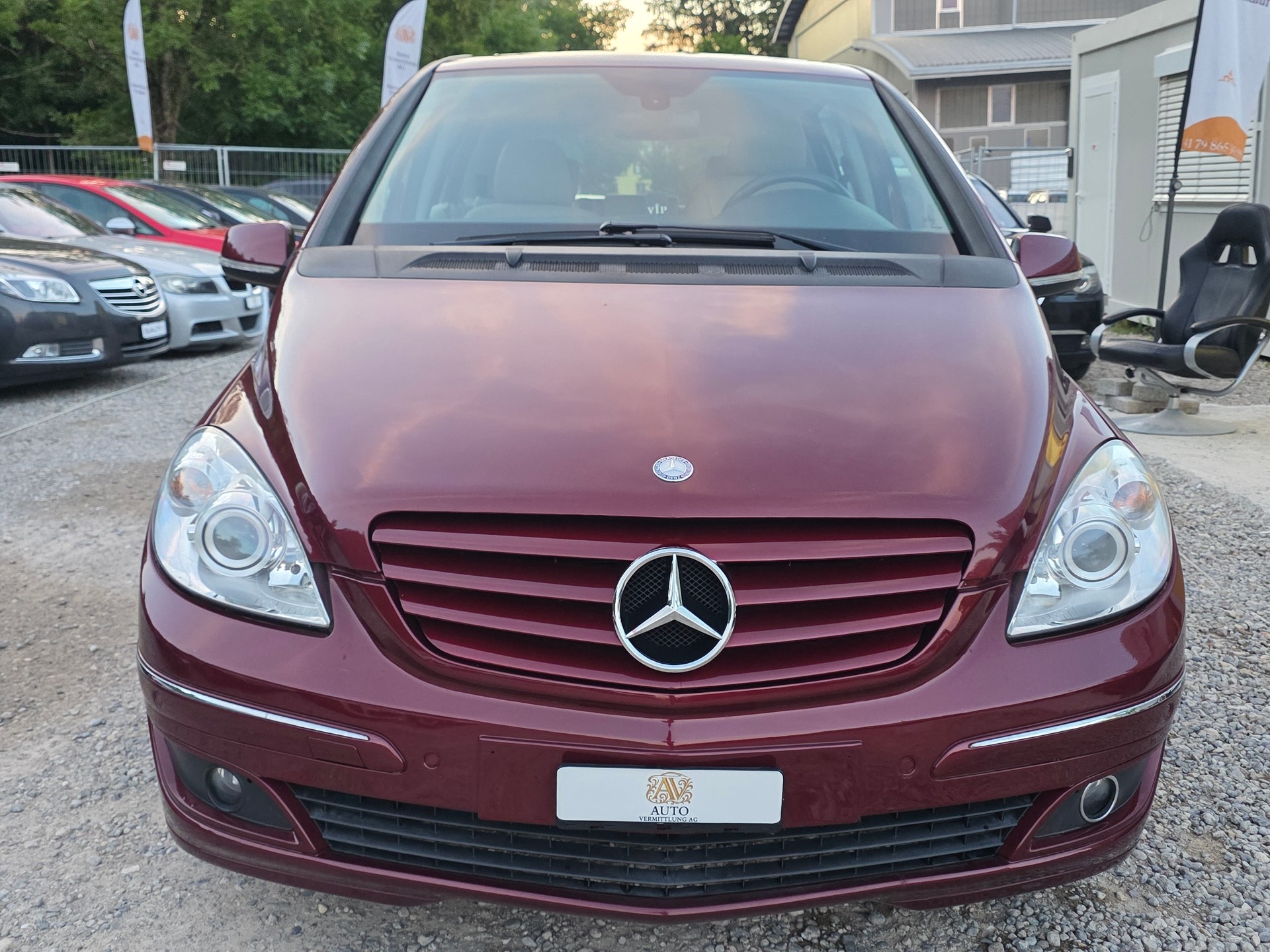 MERCEDES-BENZ B 180 Selection Autotronic ***Frisch ab MFK / Frisch ab Service / Frisch ab Getriebe Service / Garantie / Gratis Lieferung ***-image-6