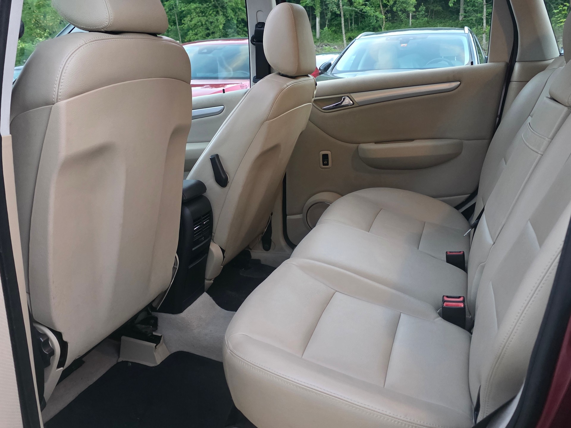 MERCEDES-BENZ B 180 Selection Autotronic ***Frisch ab MFK / Frisch ab Service / Frisch ab Getriebe Service / Garantie / Gratis Lieferung ***-image-9