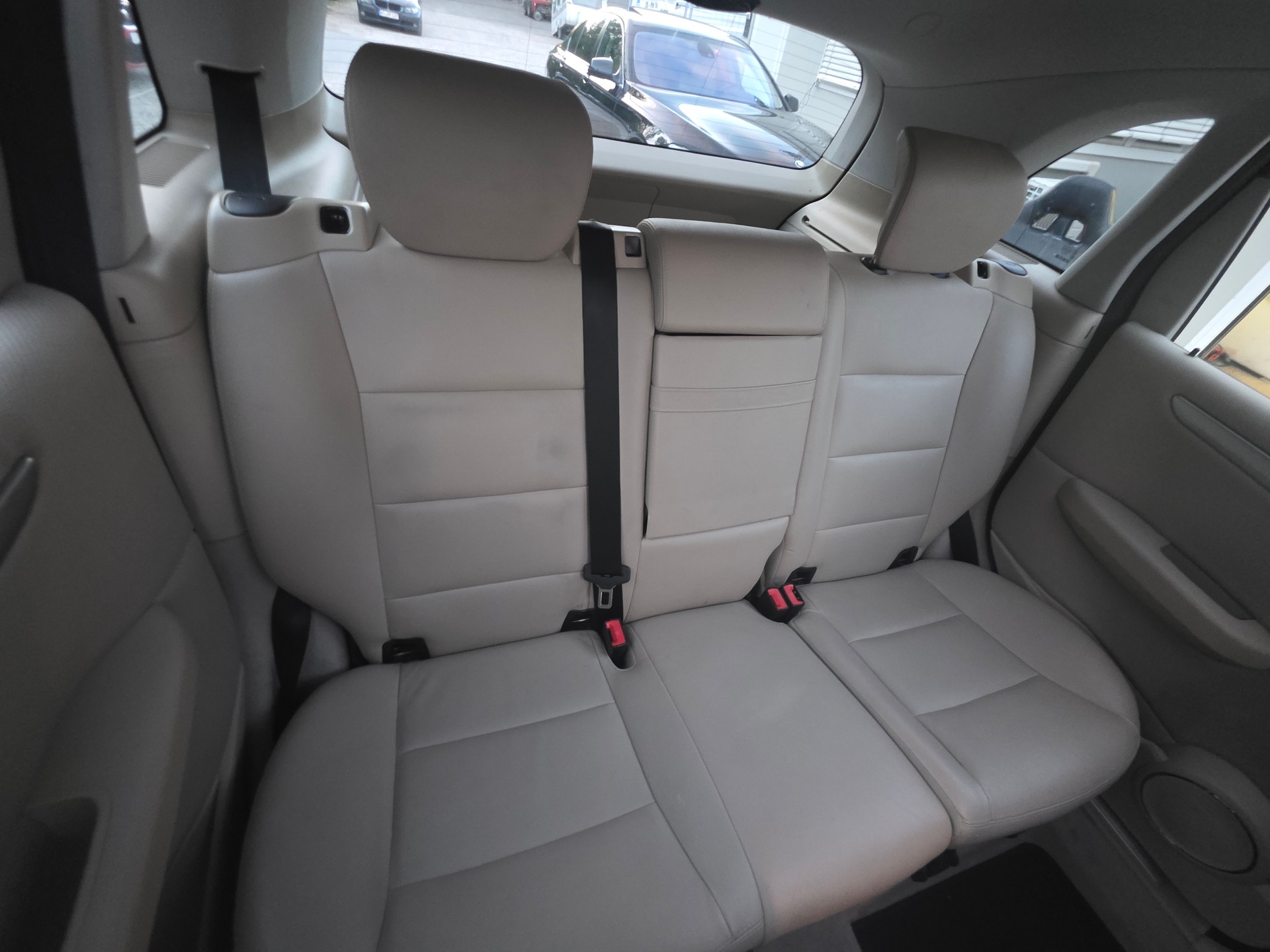 MERCEDES-BENZ B 180 Selection Autotronic ***Frisch ab MFK / Frisch ab Service / Frisch ab Getriebe Service / Garantie / Gratis Lieferung ***-image-15