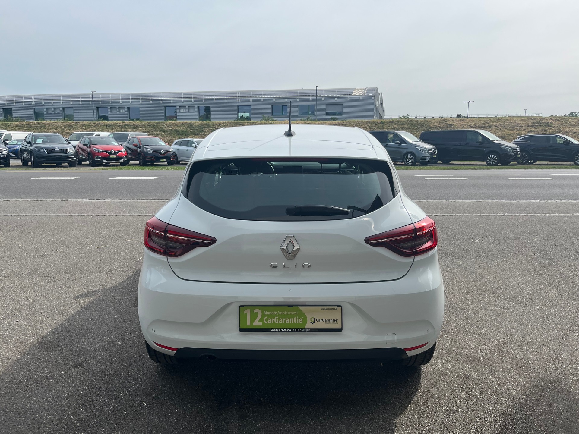 RENAULT Clio 1.0 Zen+++FRISCH AB MFK+++12 MONATE GARANTIE+++-showroom-element-2