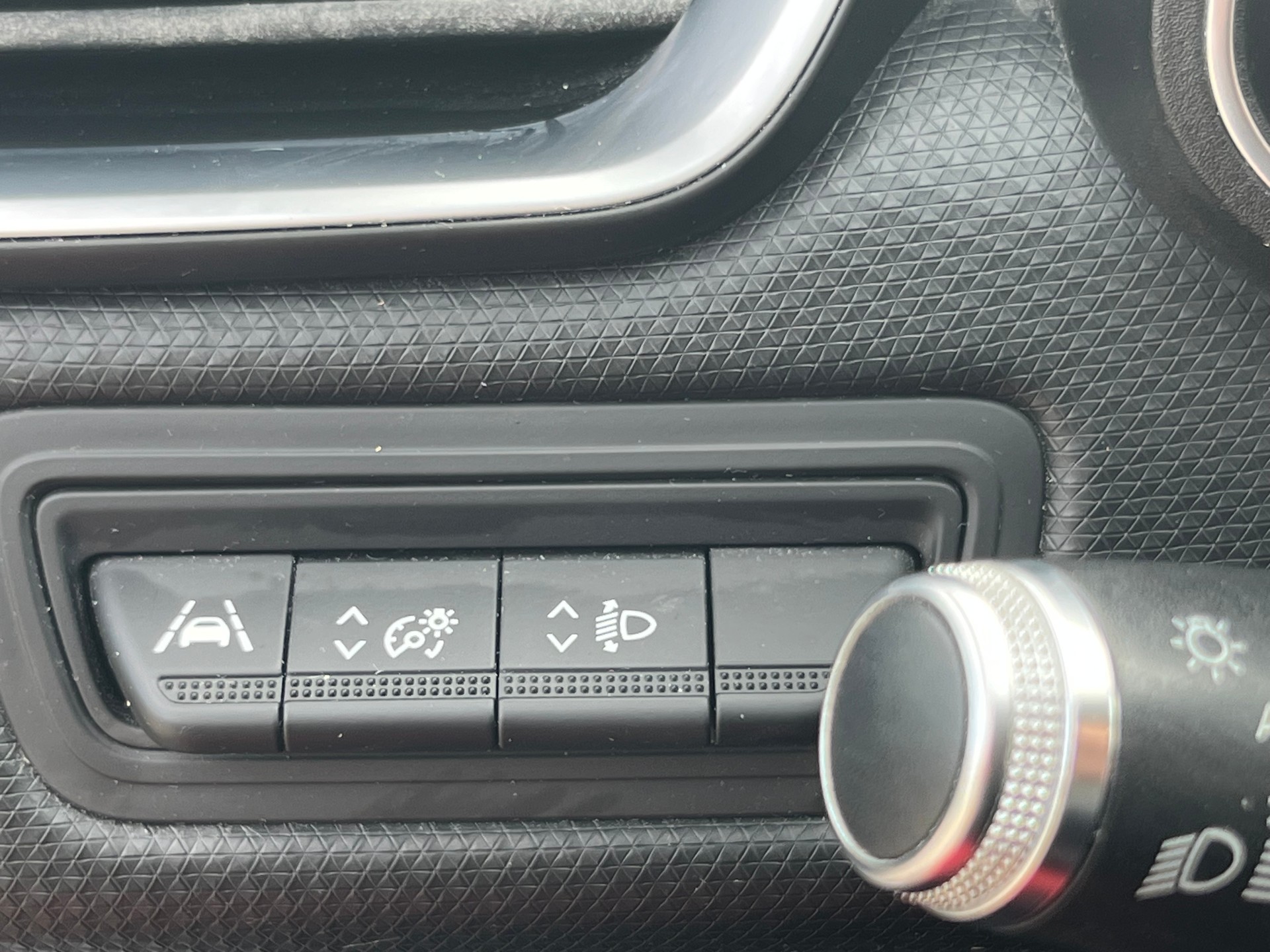 RENAULT Clio 1.0 Zen+++FRISCH AB MFK+++12 MONATE GARANTIE+++-image-8