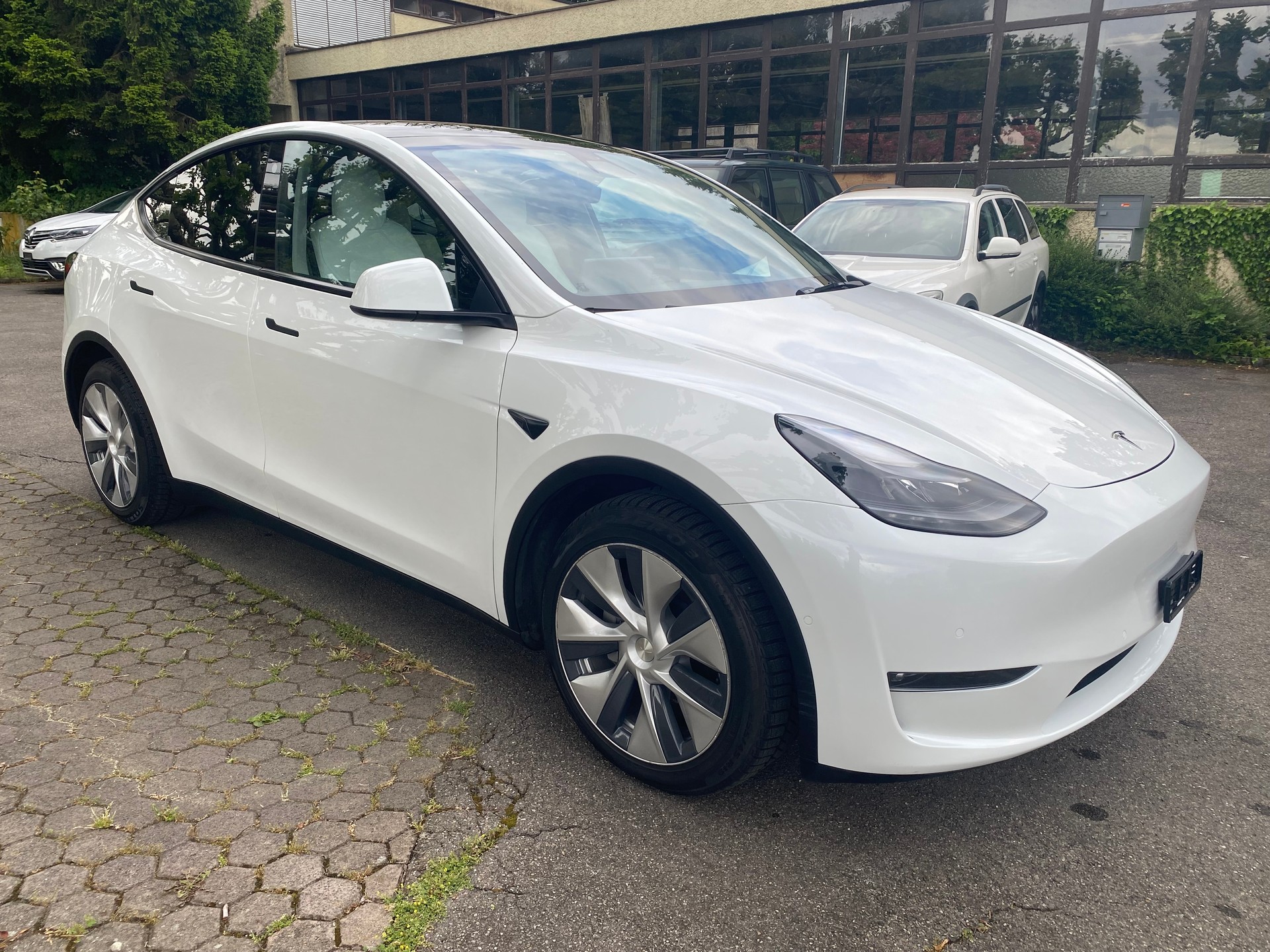 TESLA Long Range D-image-3