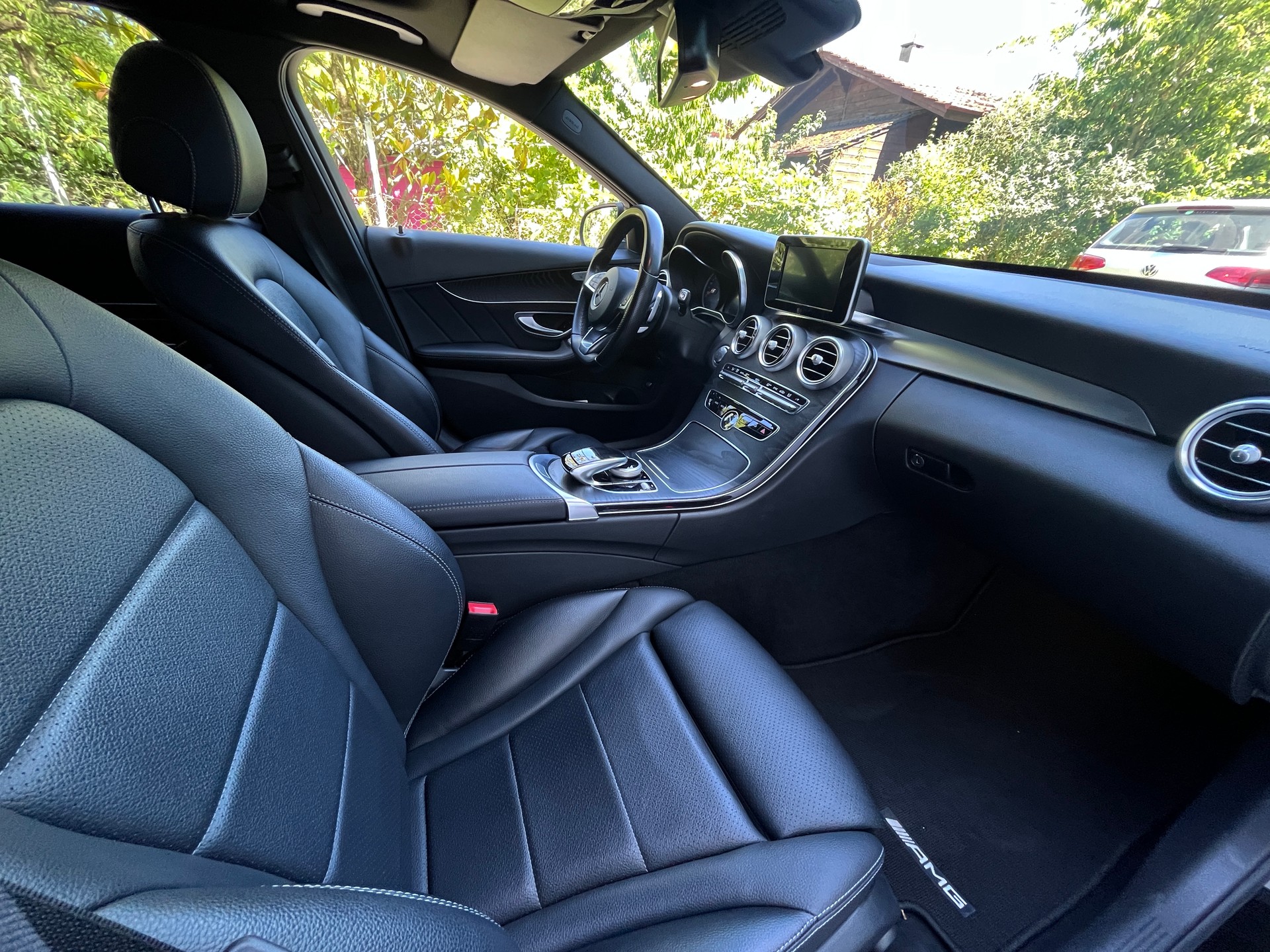 MERCEDES-BENZ C 250 d Swiss Star AMG Line 4Matic 9G-Tronic-image-7