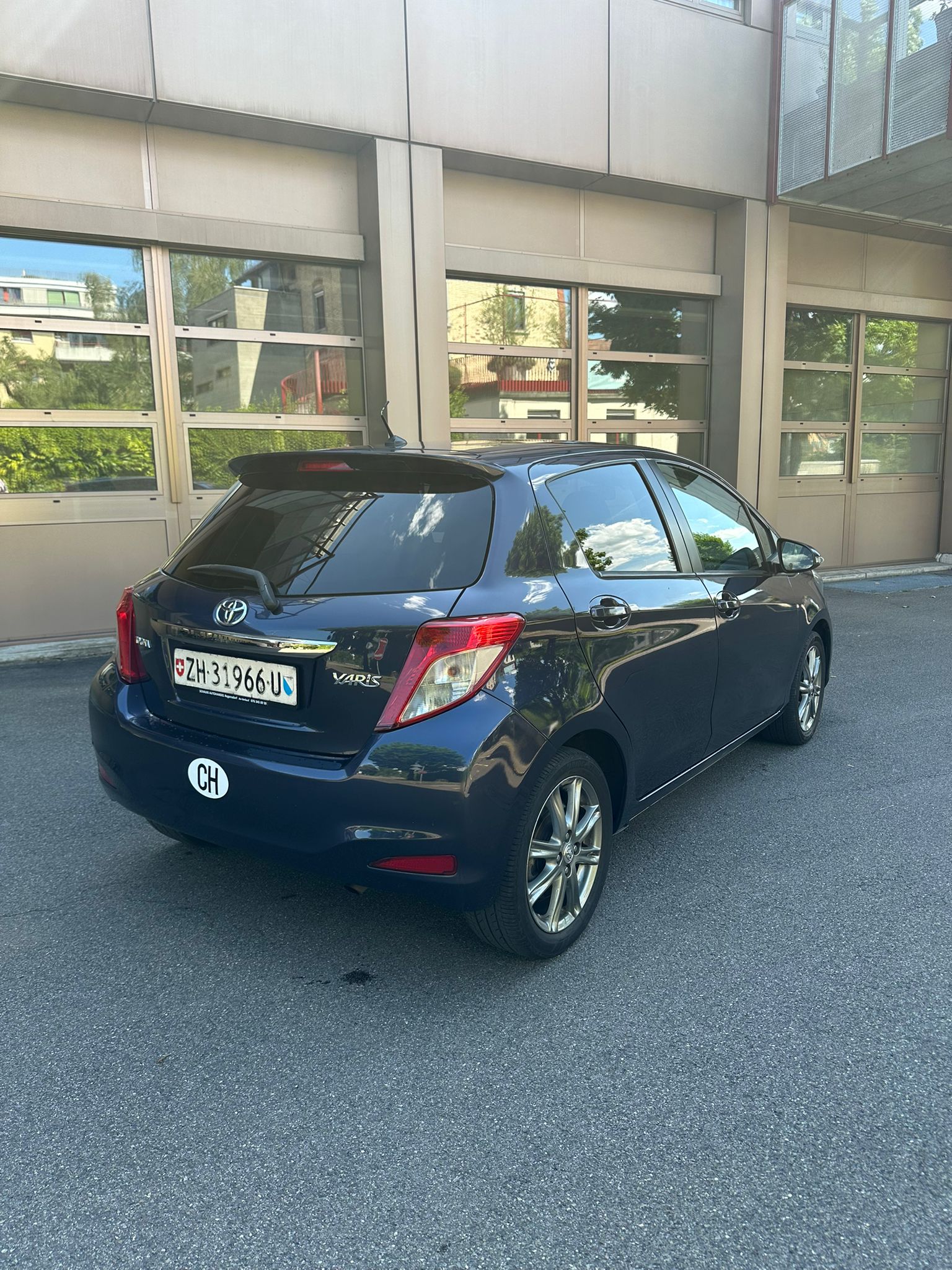 TOYOTA Yaris 1.33 Style Multidrive-image-4