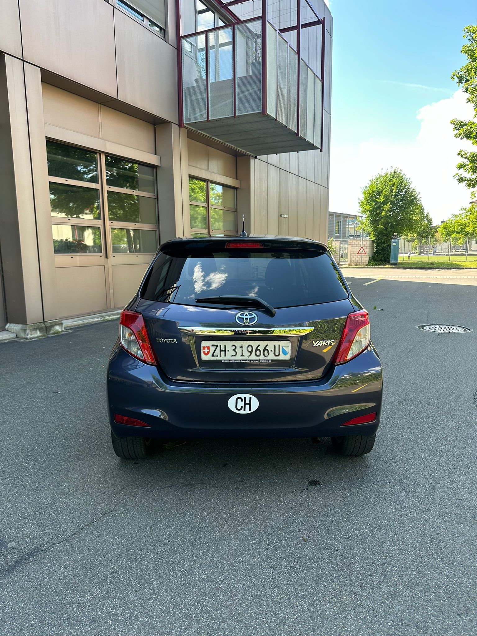TOYOTA Yaris 1.33 Style Multidrive-image-3