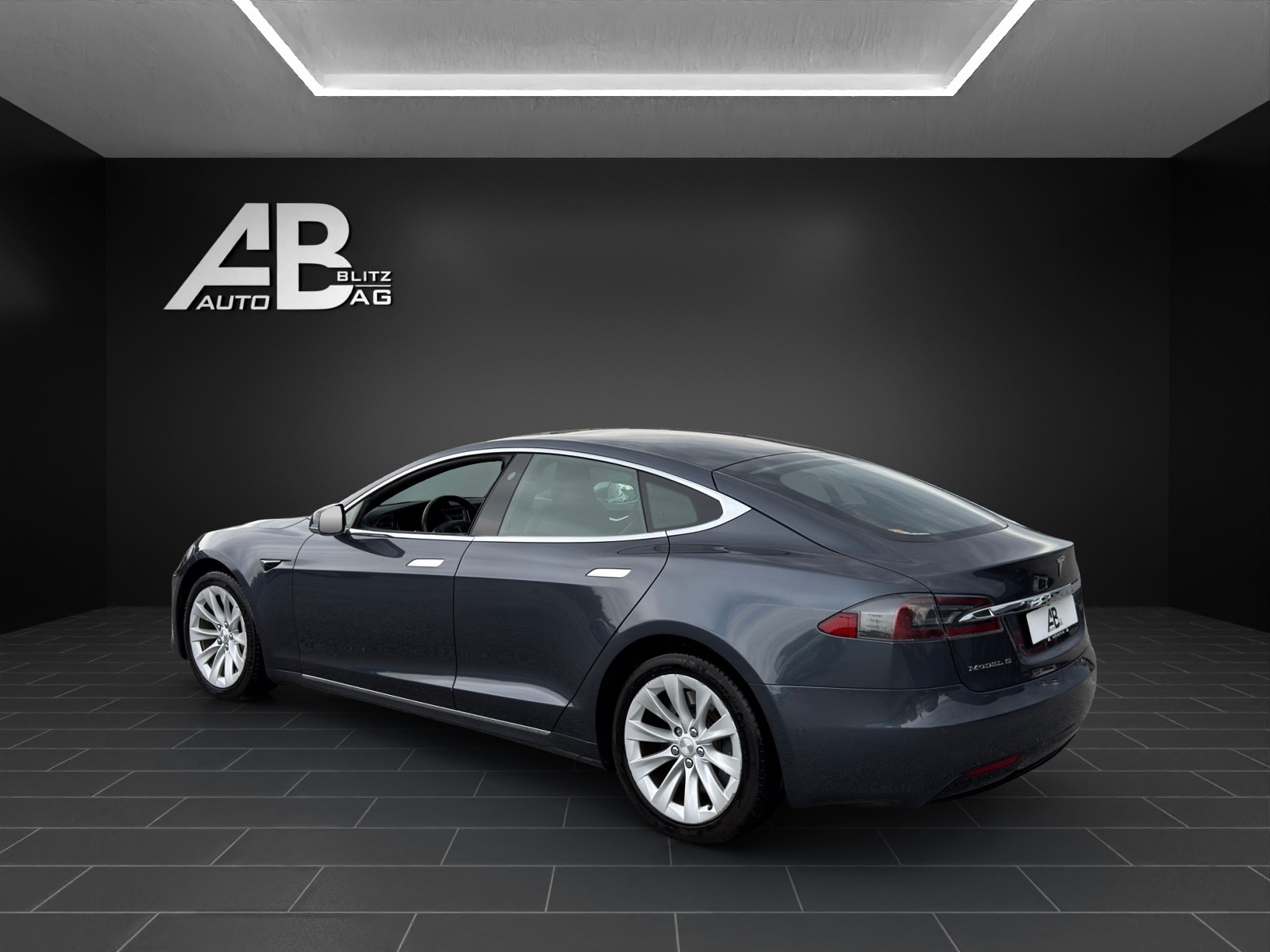 TESLA Model S 90 D 4x4 mit 525 PS-showroom-element-2