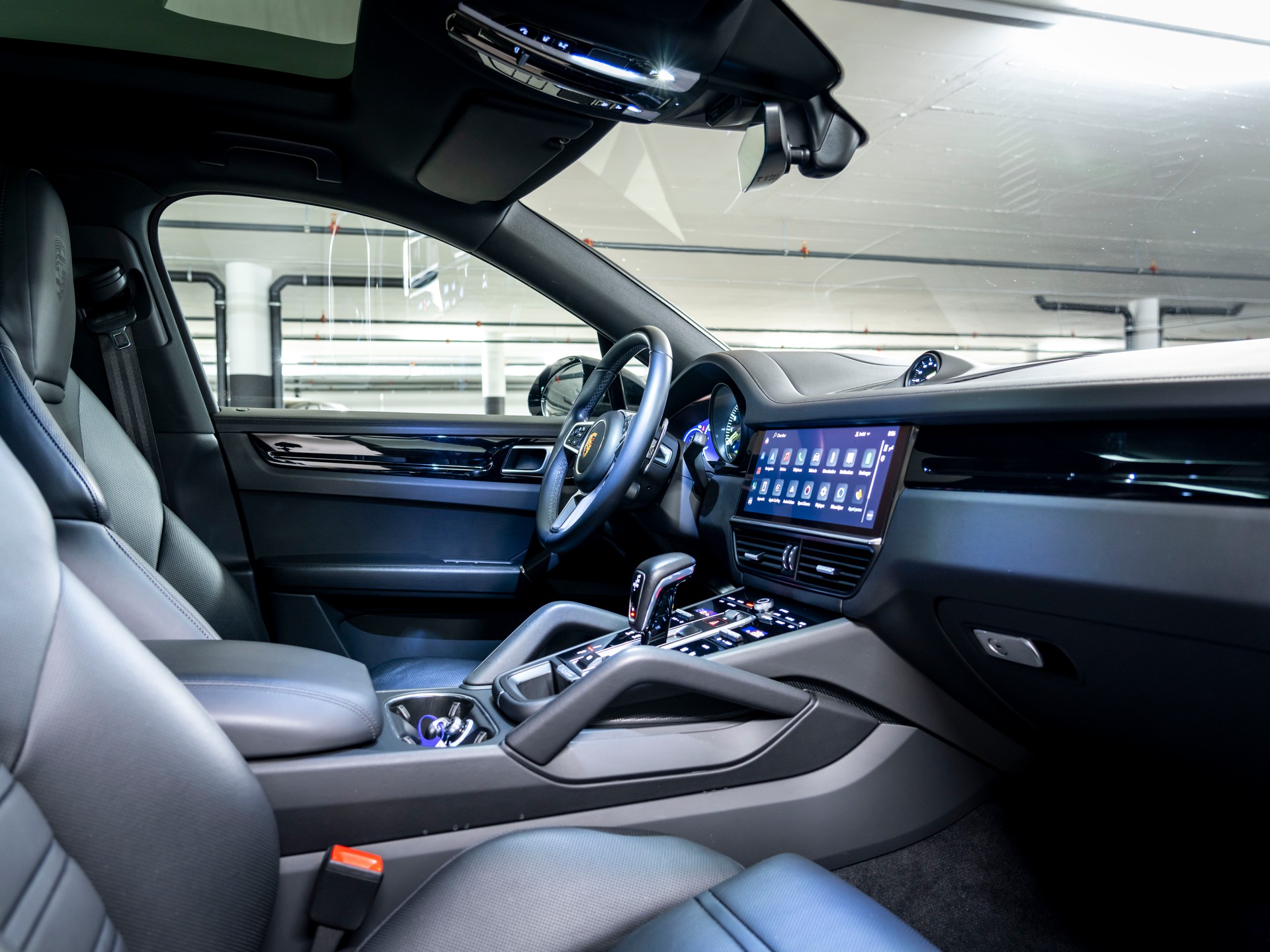PORSCHE Cayenne Coupé E-Hybrid-image-23