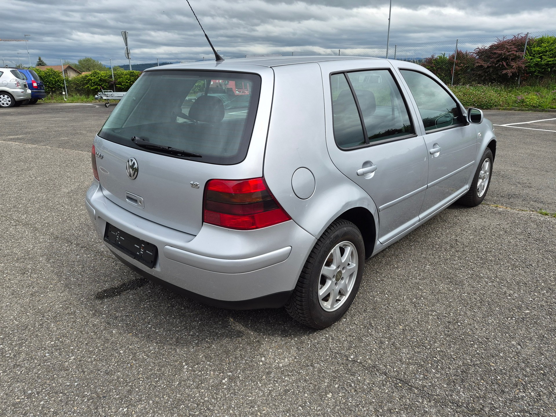 VW Golf 1.6 Pacific Automatic-image-1