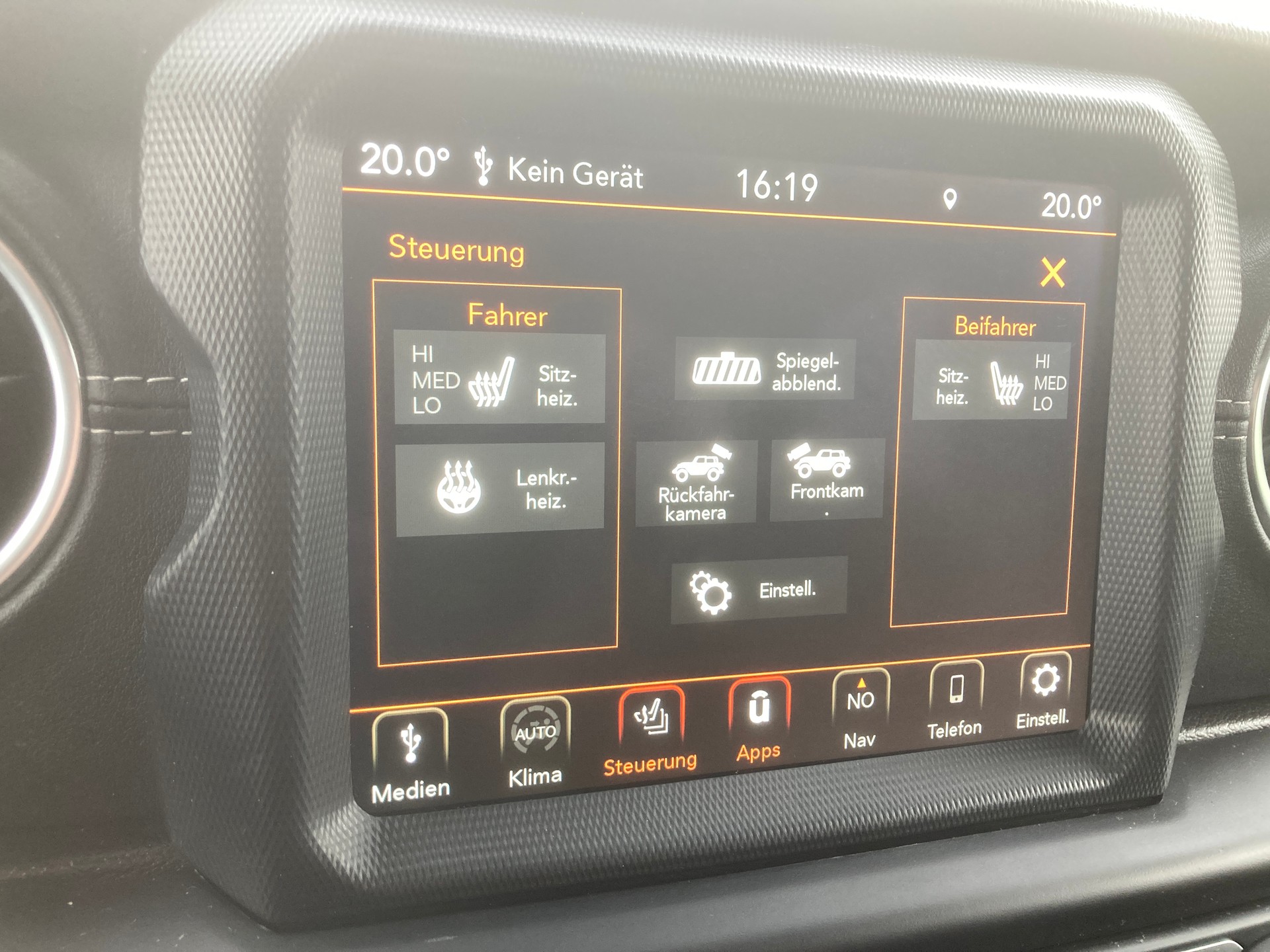 JEEP Wrangler 2.0 80TH Anniversary Automatic-image-21