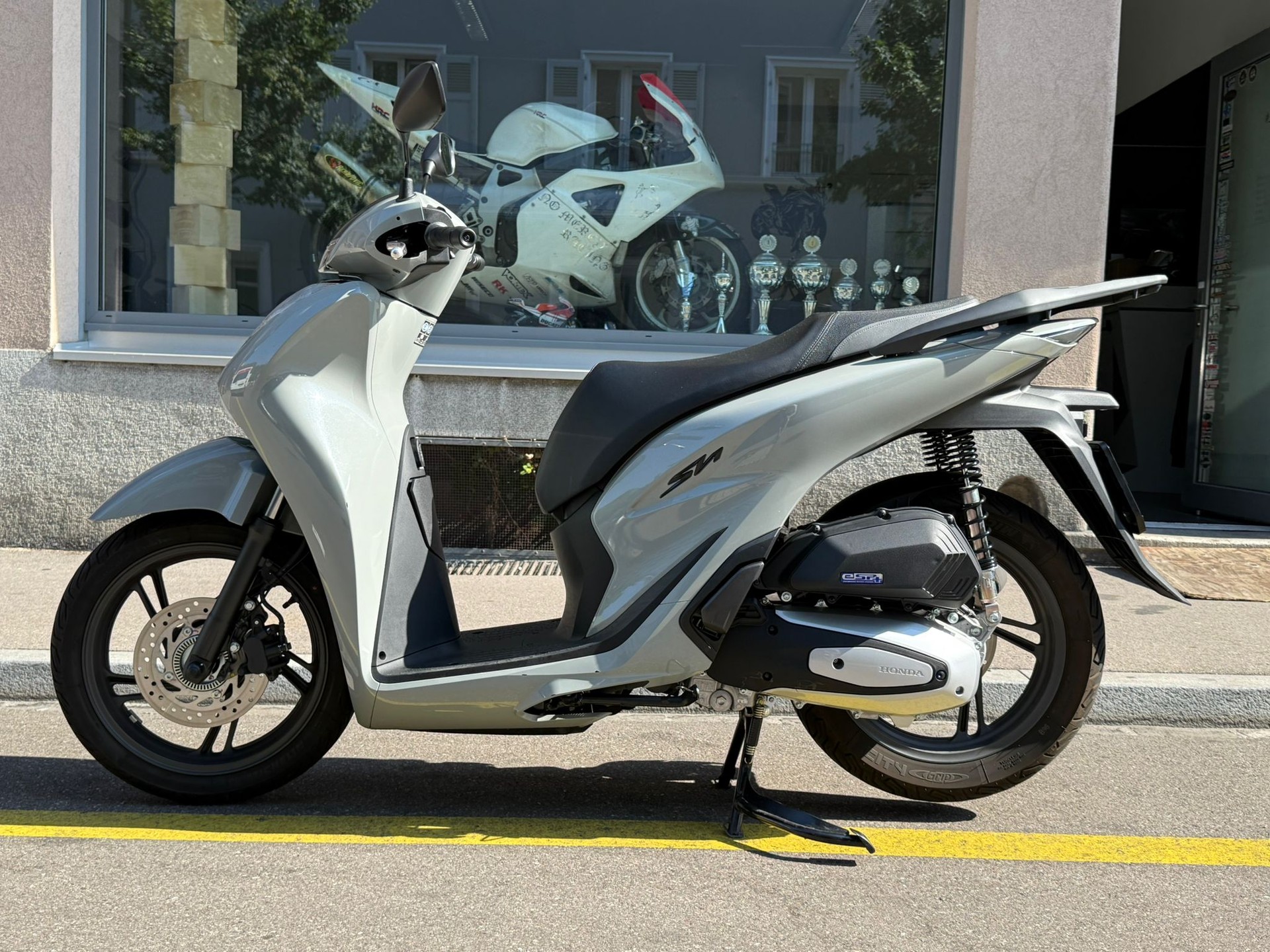 HONDA SH 125 Sporty-image-0