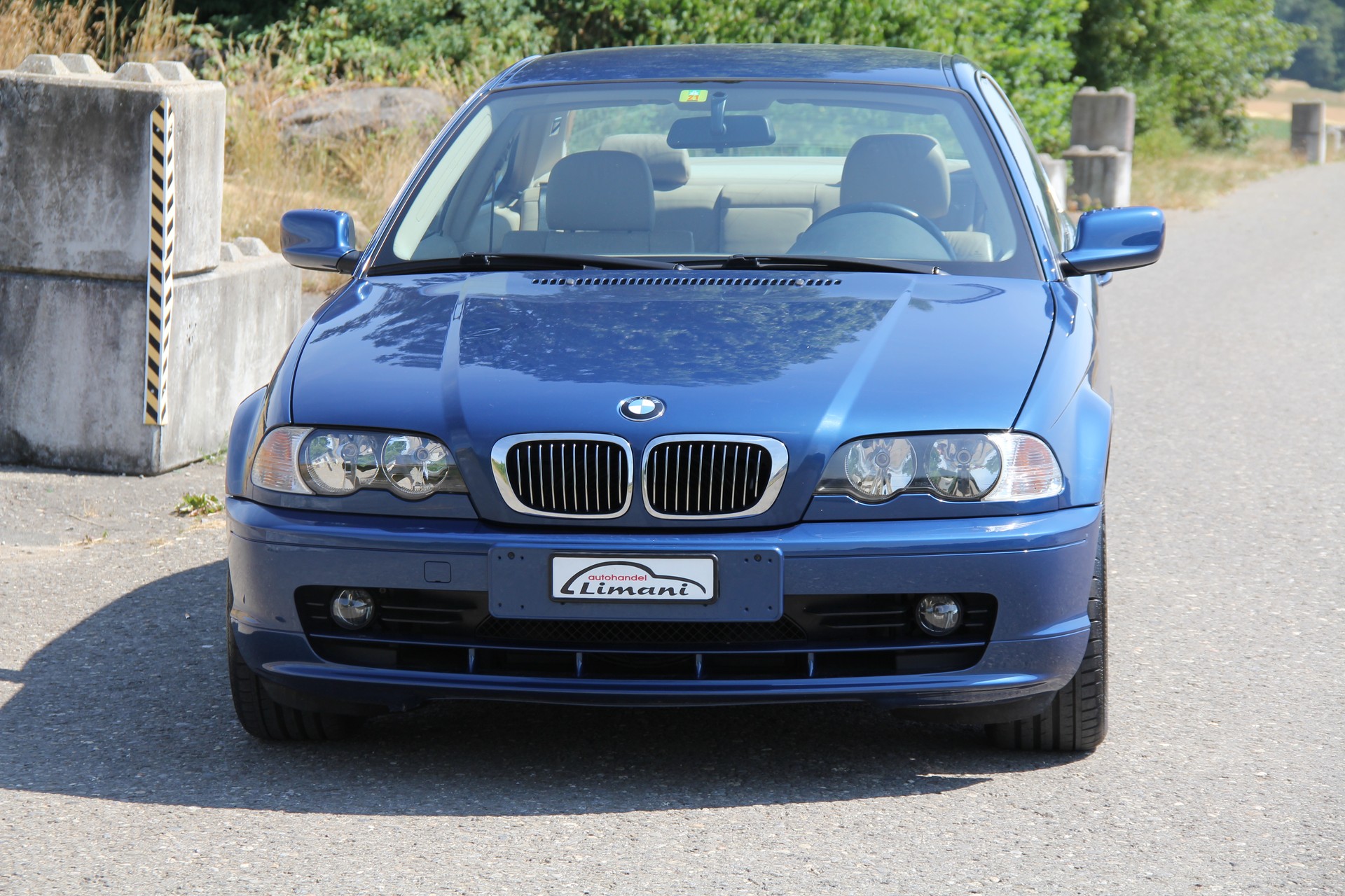 BMW 320Ci Coupé-showroom-element-2