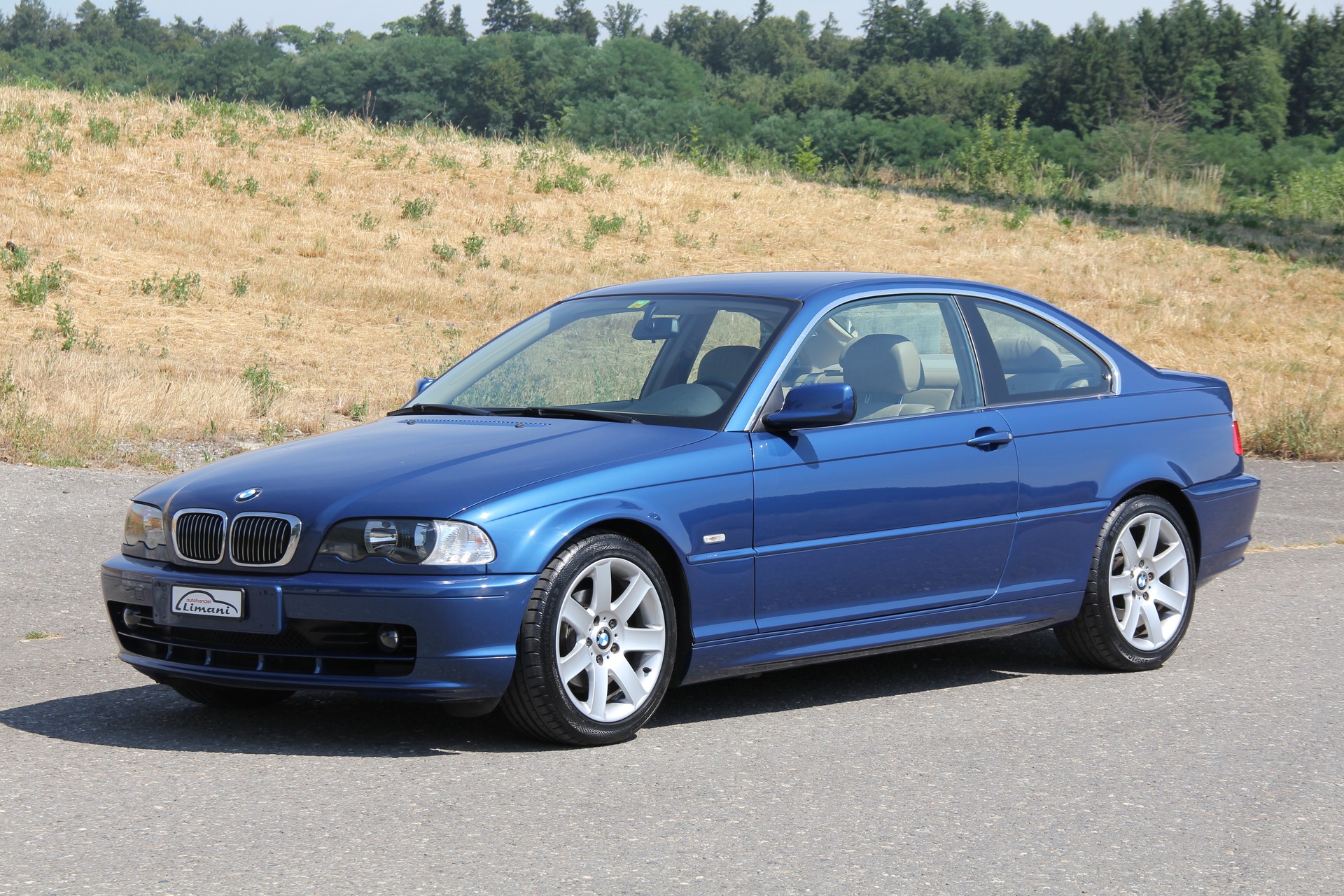 BMW 320Ci Coupé-showroom-element-1