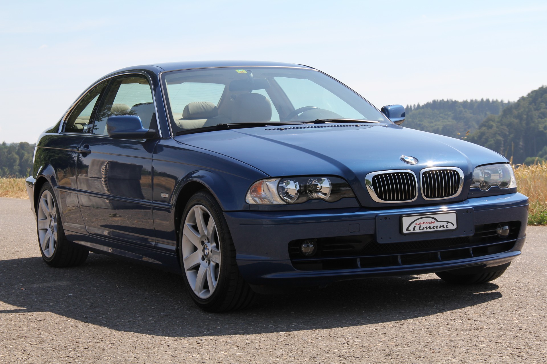 BMW 320Ci Coupé-showroom-element-3