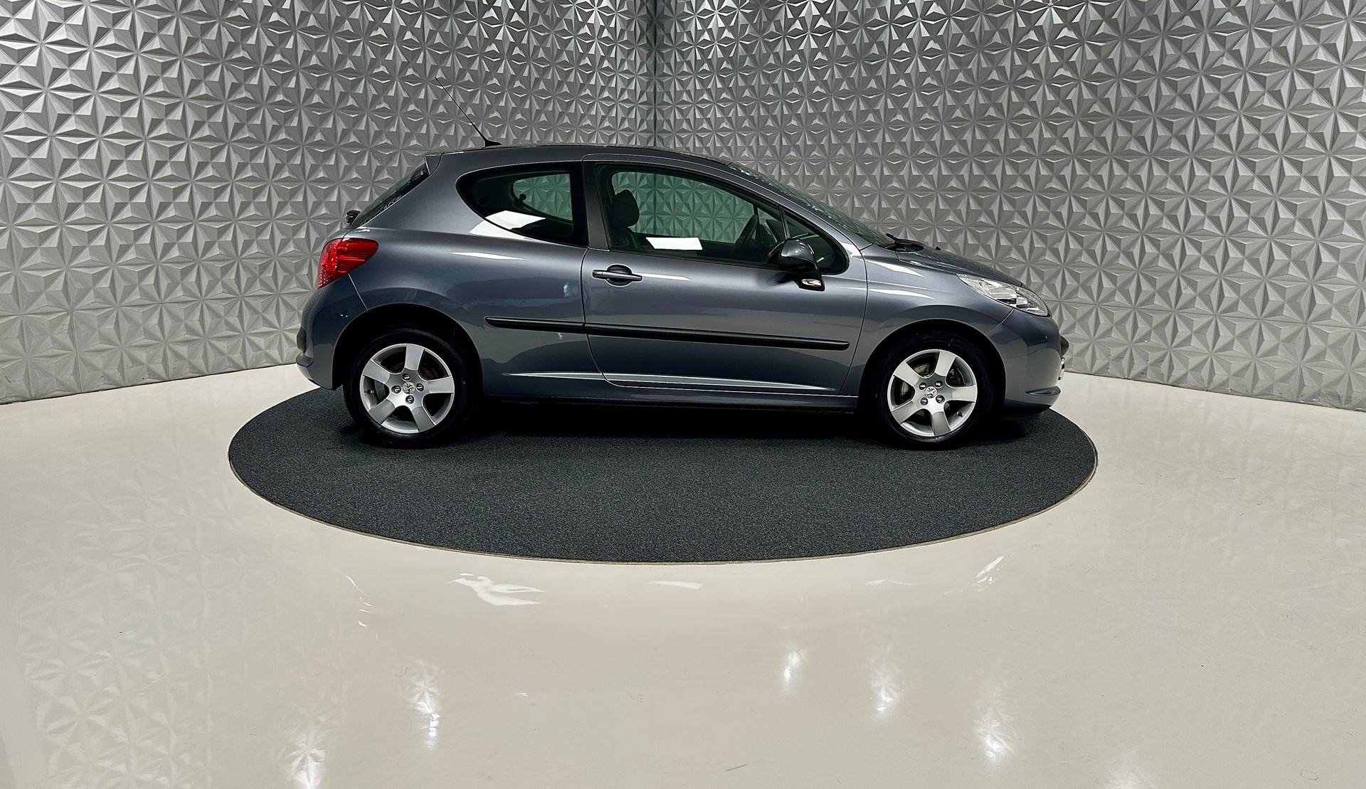 PEUGEOT 207 1.4 16V Trendy-showroom-element-3
