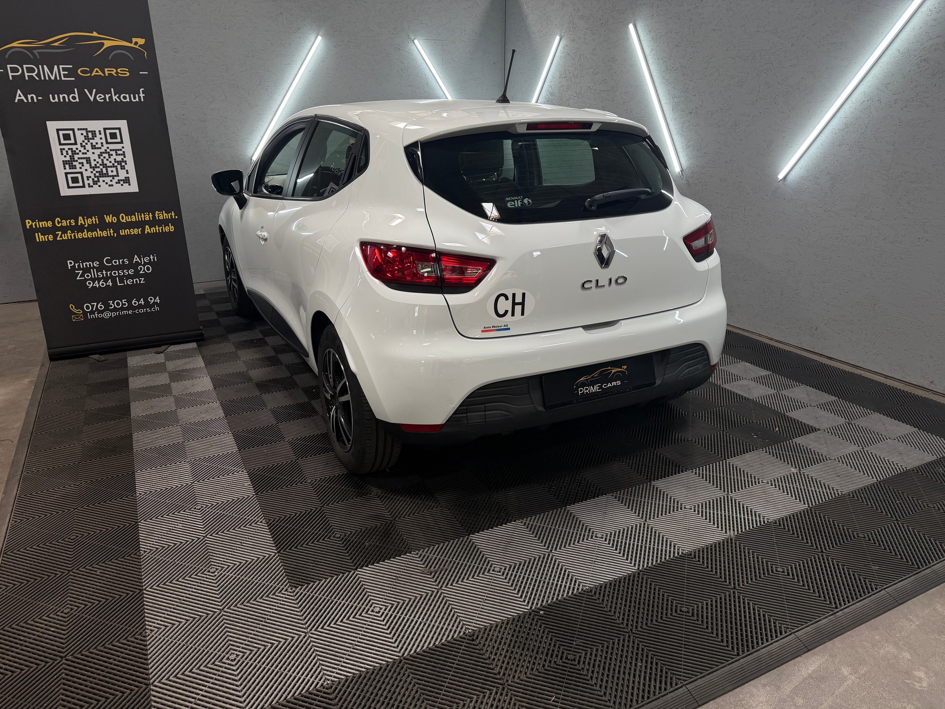 RENAULT Clio 1.2 16V Expression-image-9