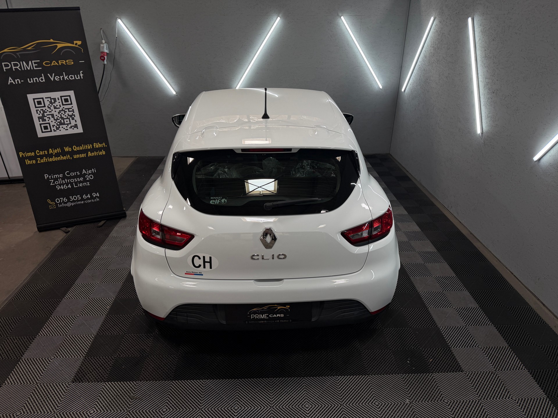 RENAULT Clio 1.2 16V Expression-image-8