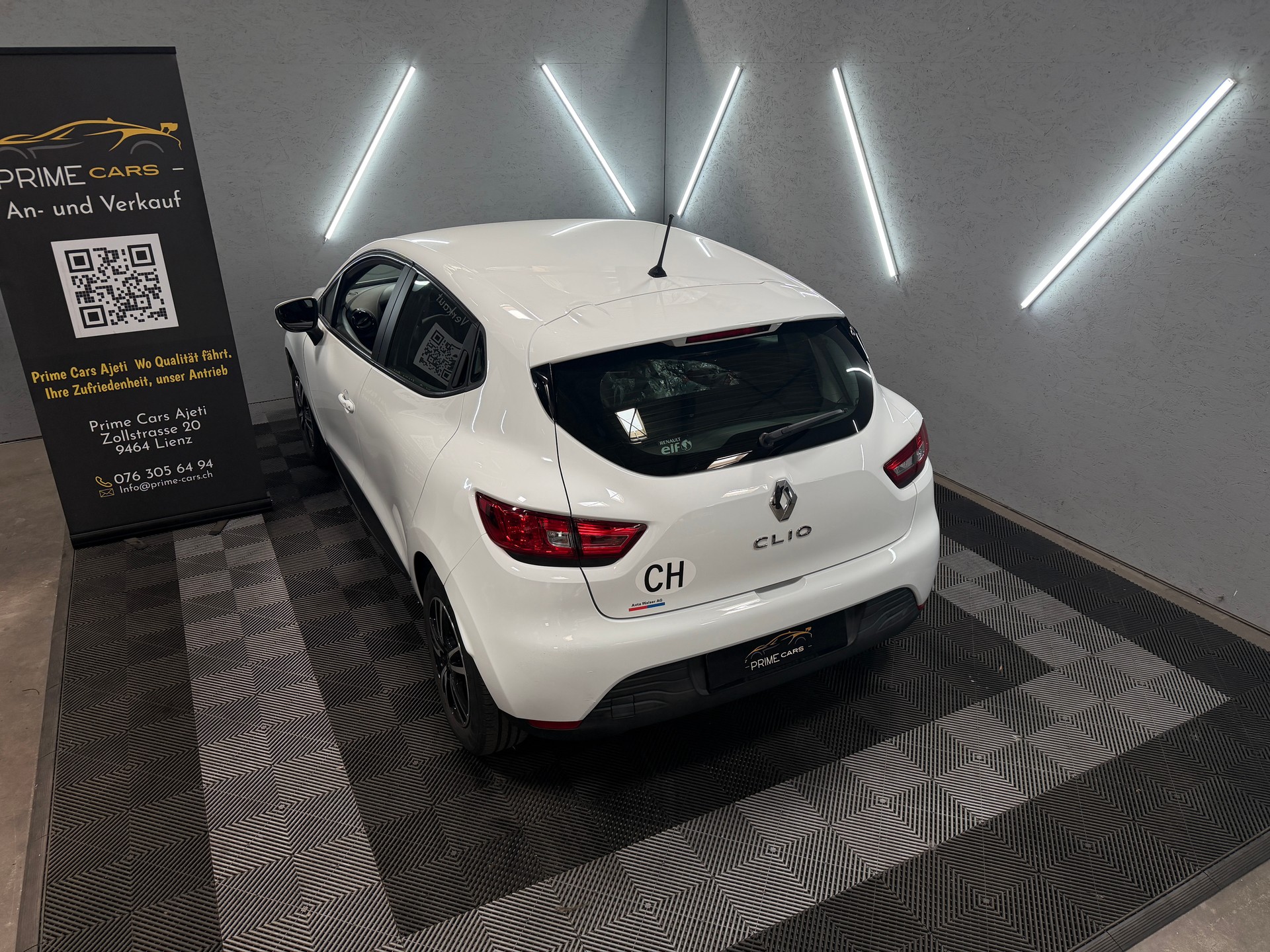 RENAULT Clio 1.2 16V Expression-image-10