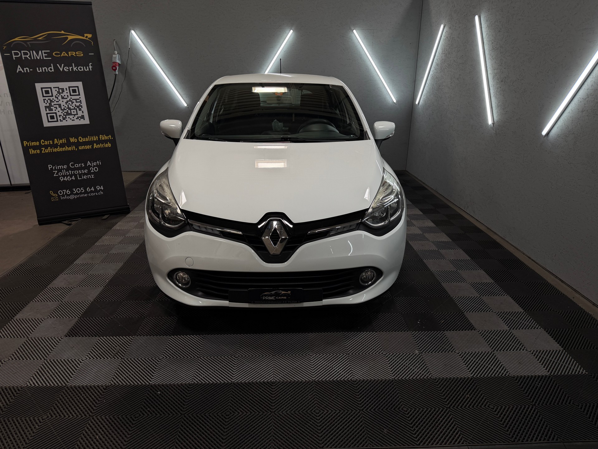 RENAULT Clio 1.2 16V Expression-showroom-element-2