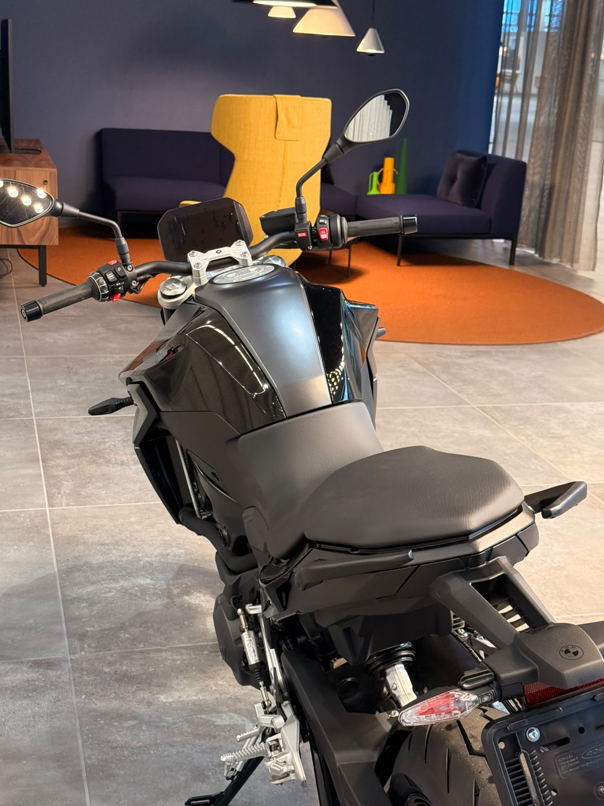BMW F 900 R A2 (35kW)-image-6