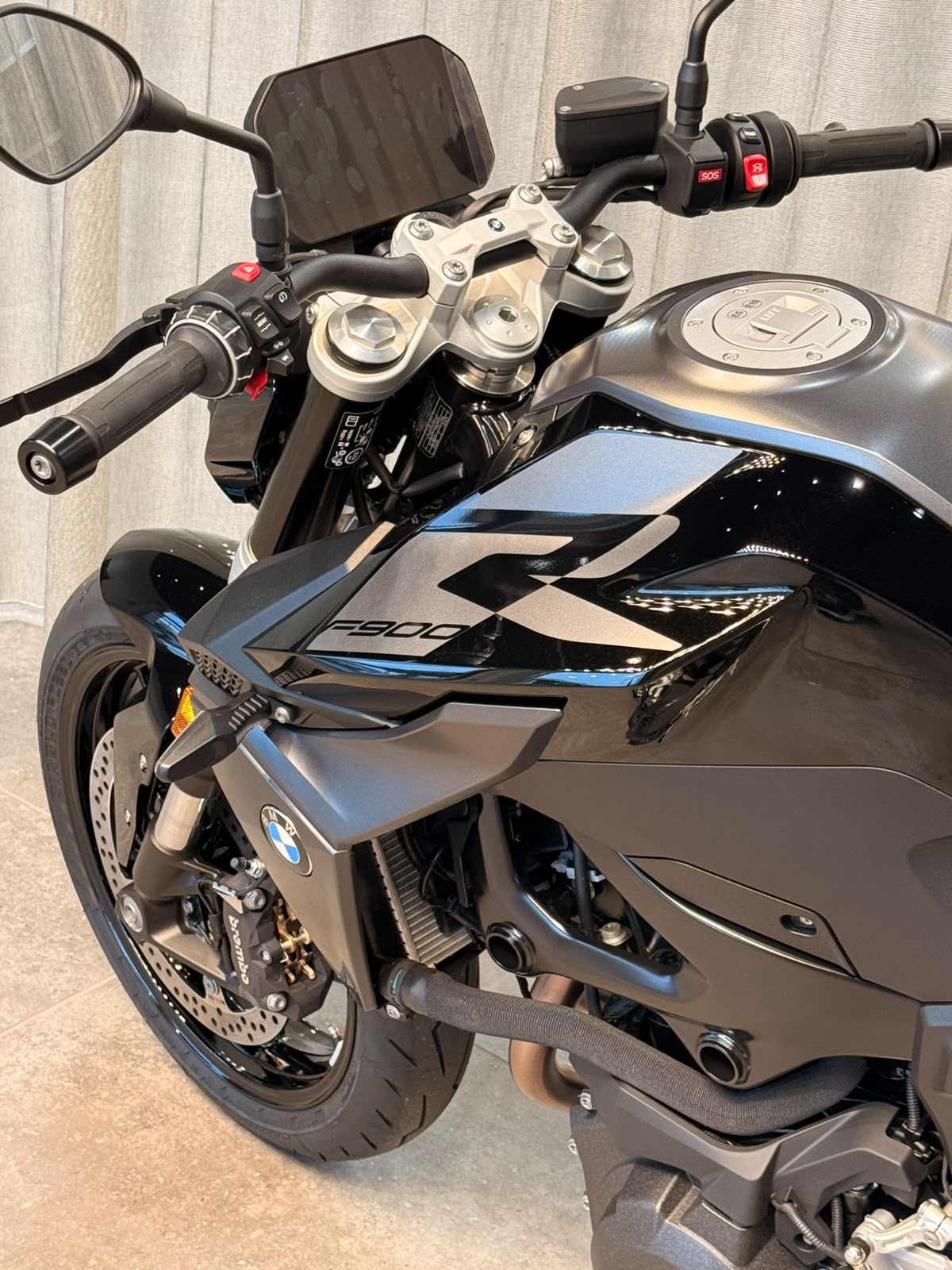 BMW F 900 R A2 (35kW)-image-3